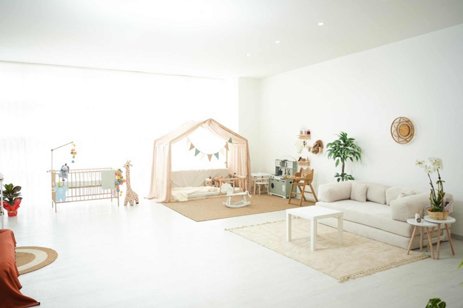 black and white bed linen