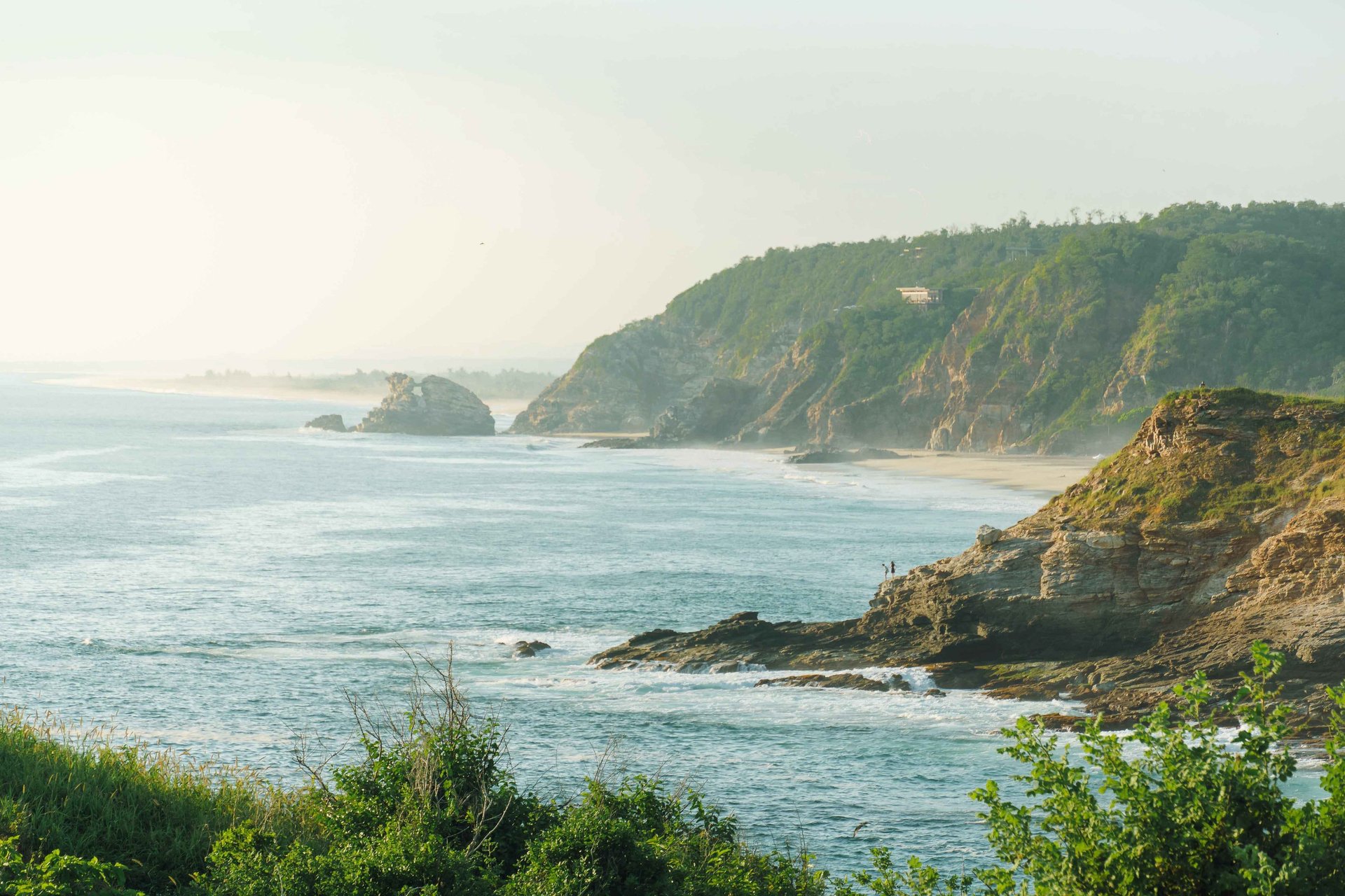 black and white bed linen