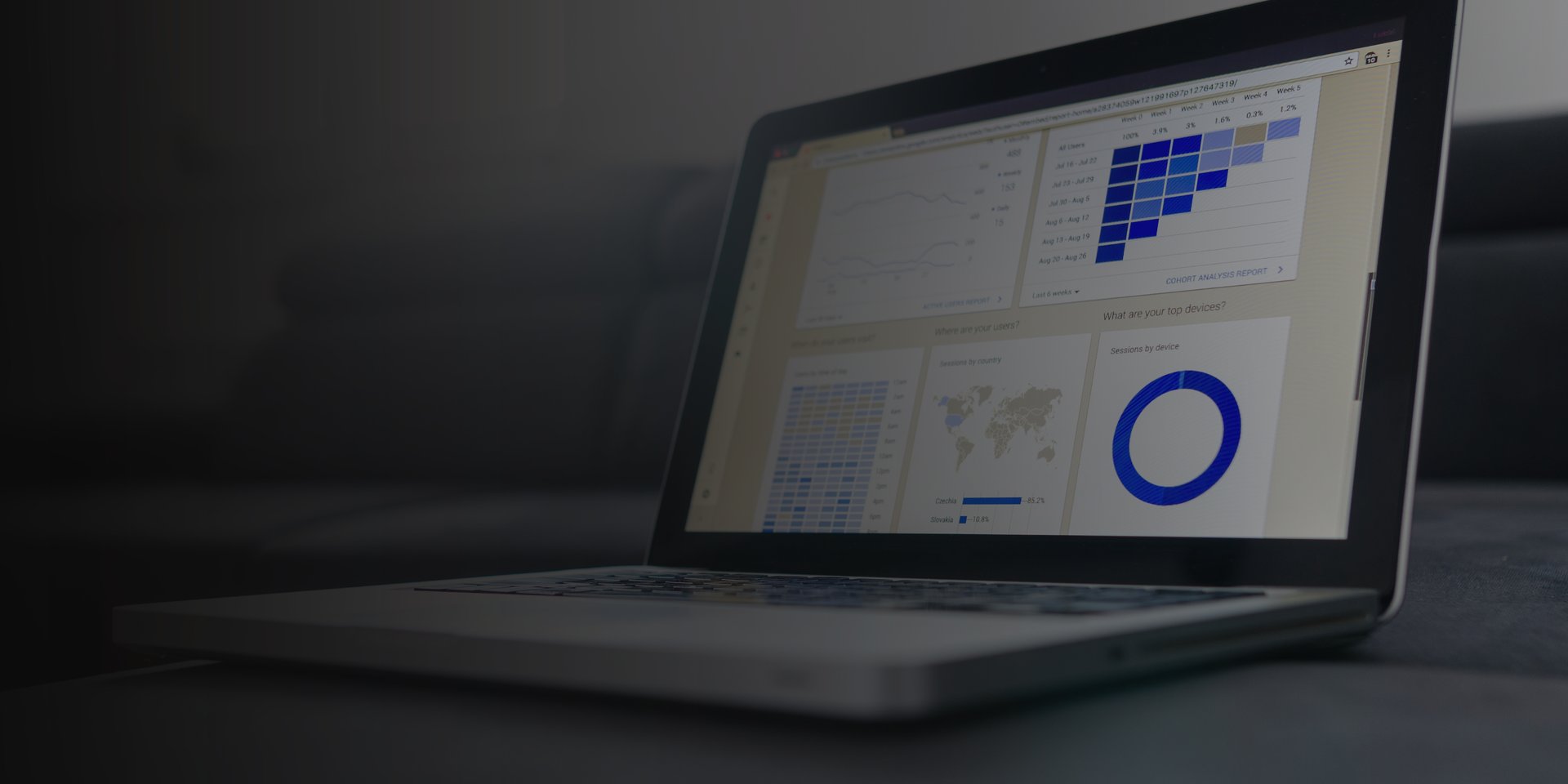 black and white bed linen