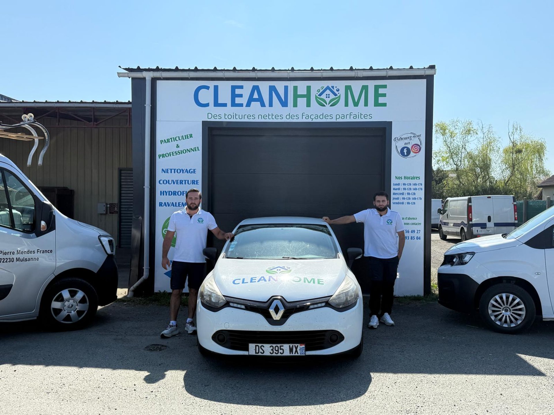 a person wearing blue gloves and holding a hammer