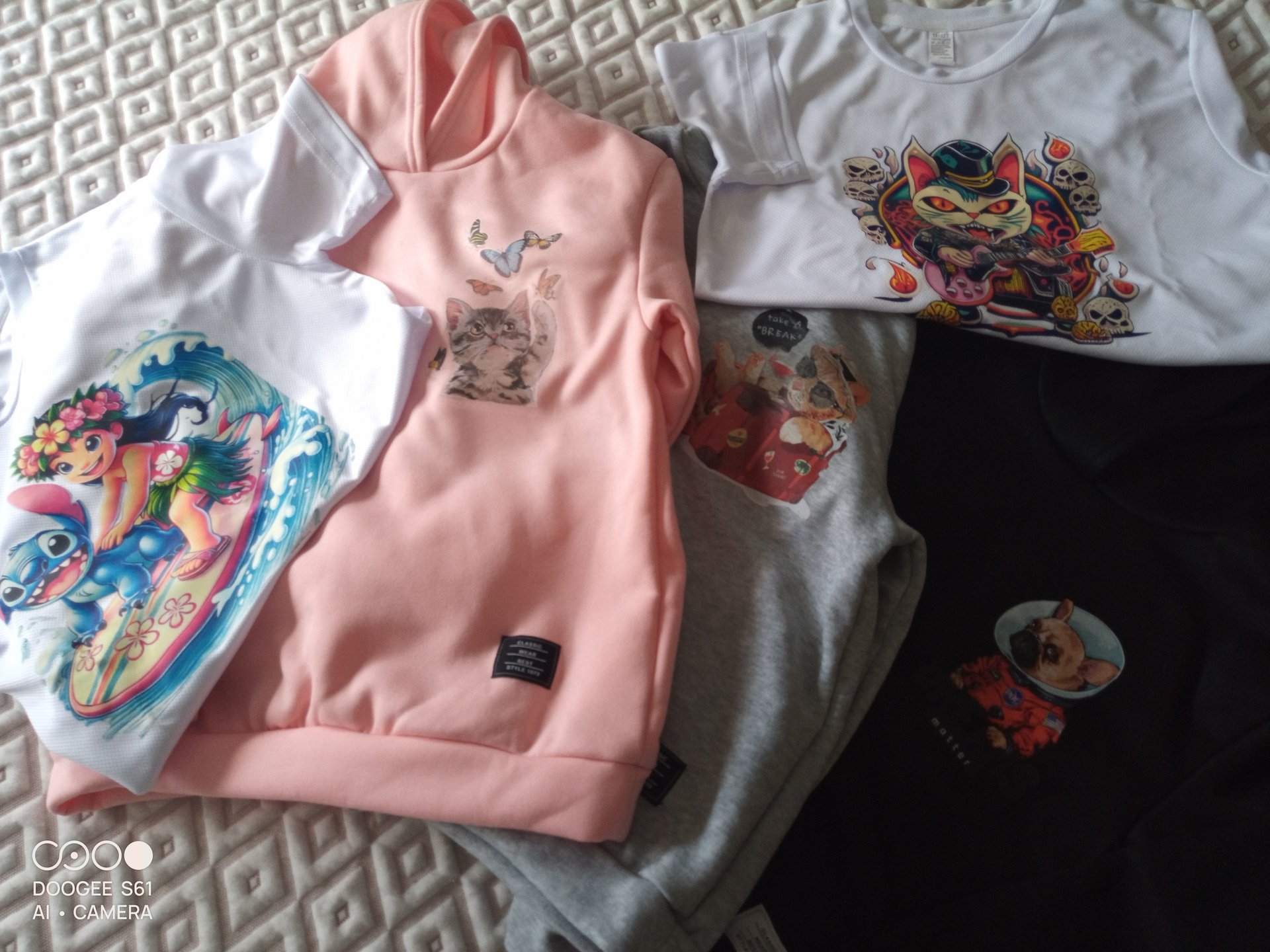 black and white bed linen