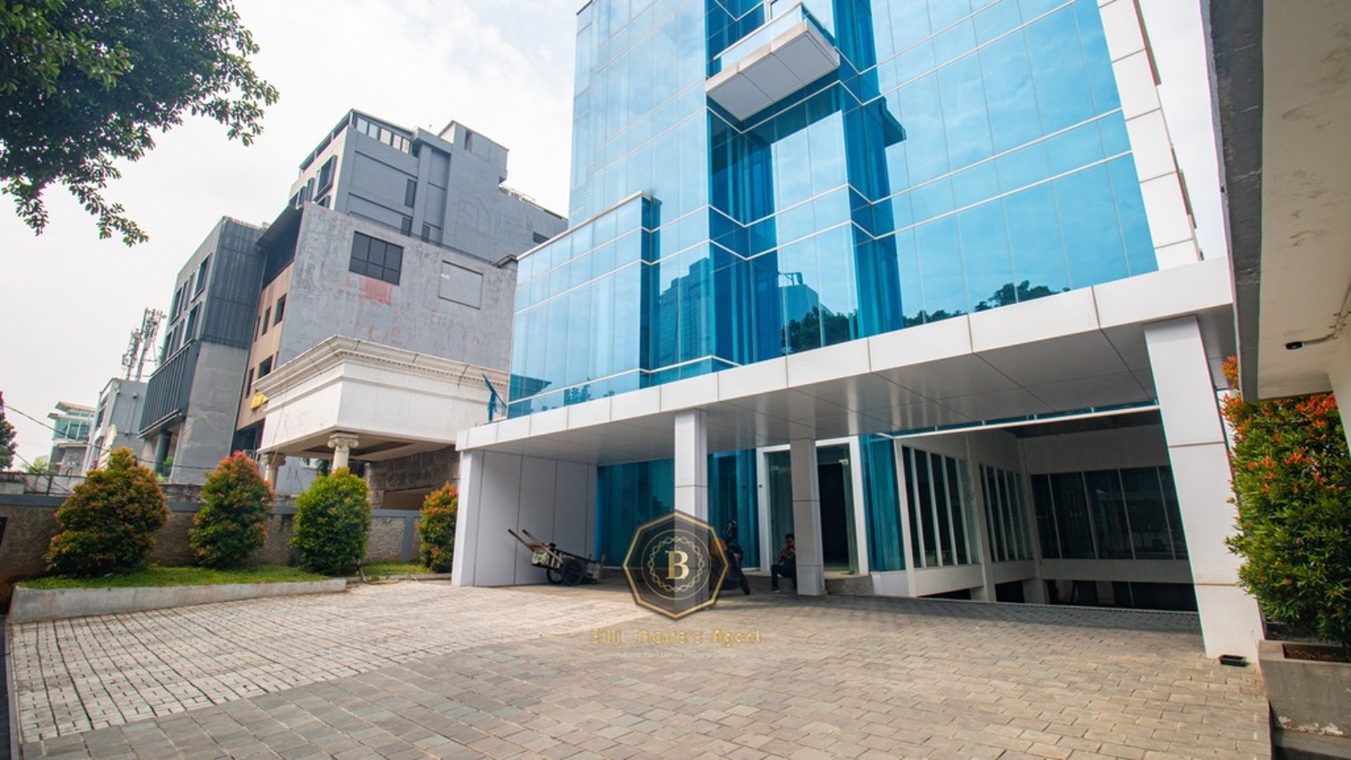 Ruangkantorku - Gedung Wahid Hasyim Menteng Jakarta Pusat