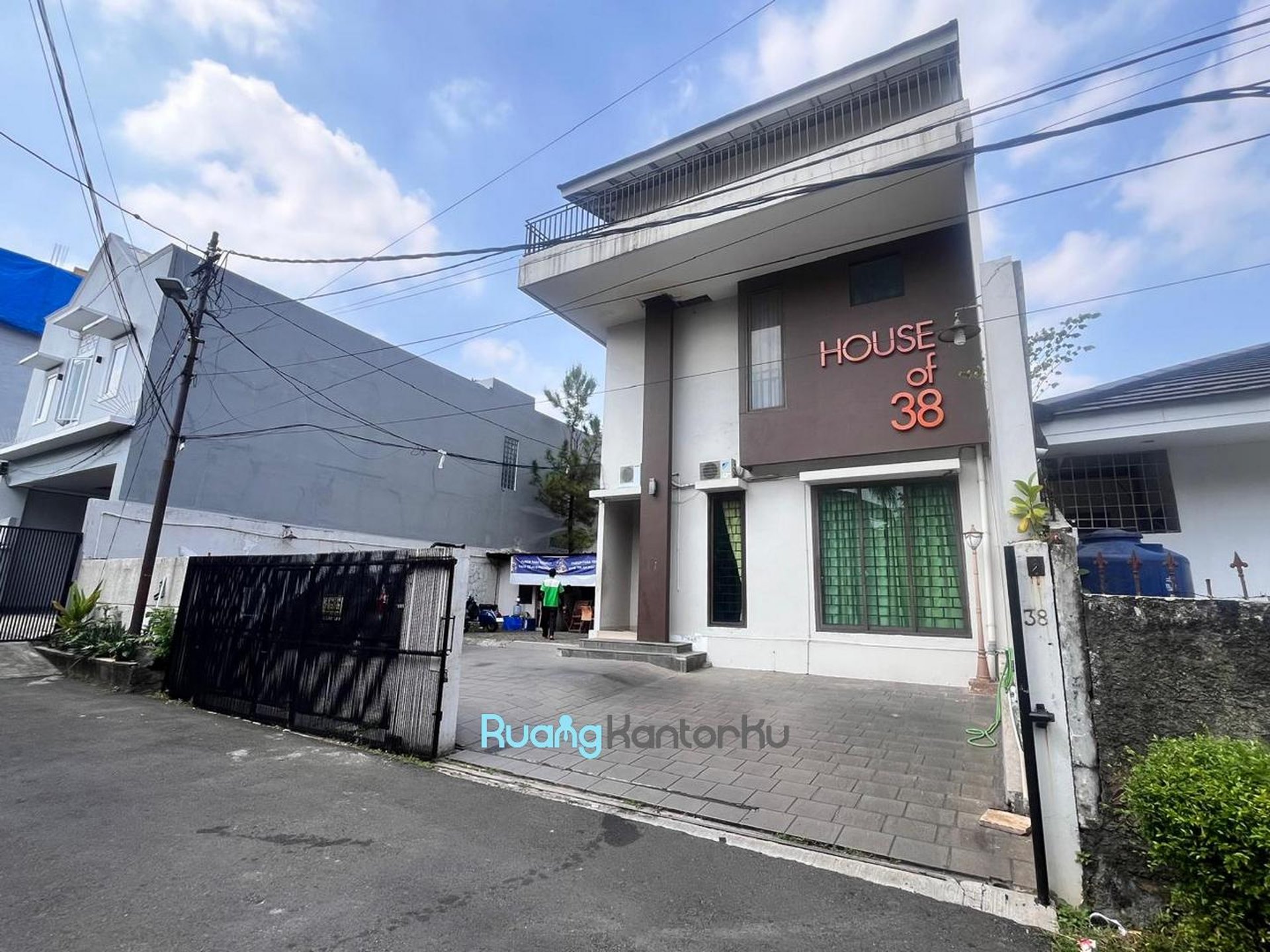 RuangKantorku - Dijual Gedung Kantor 3 Lantai di Cipete Jakarta Selatan