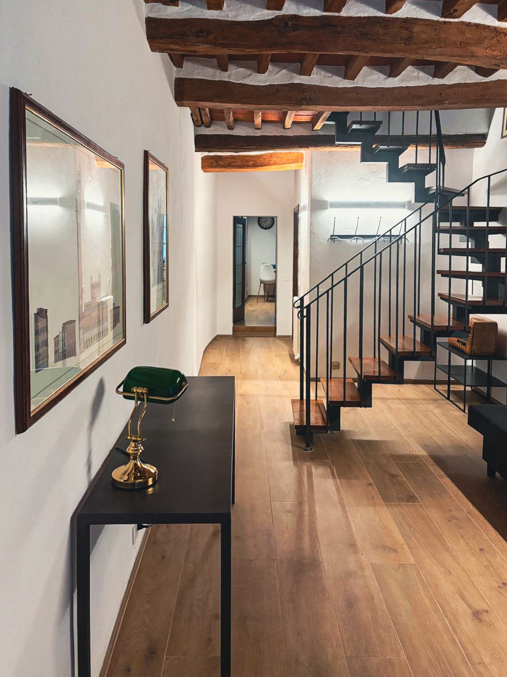 black and white bed linen