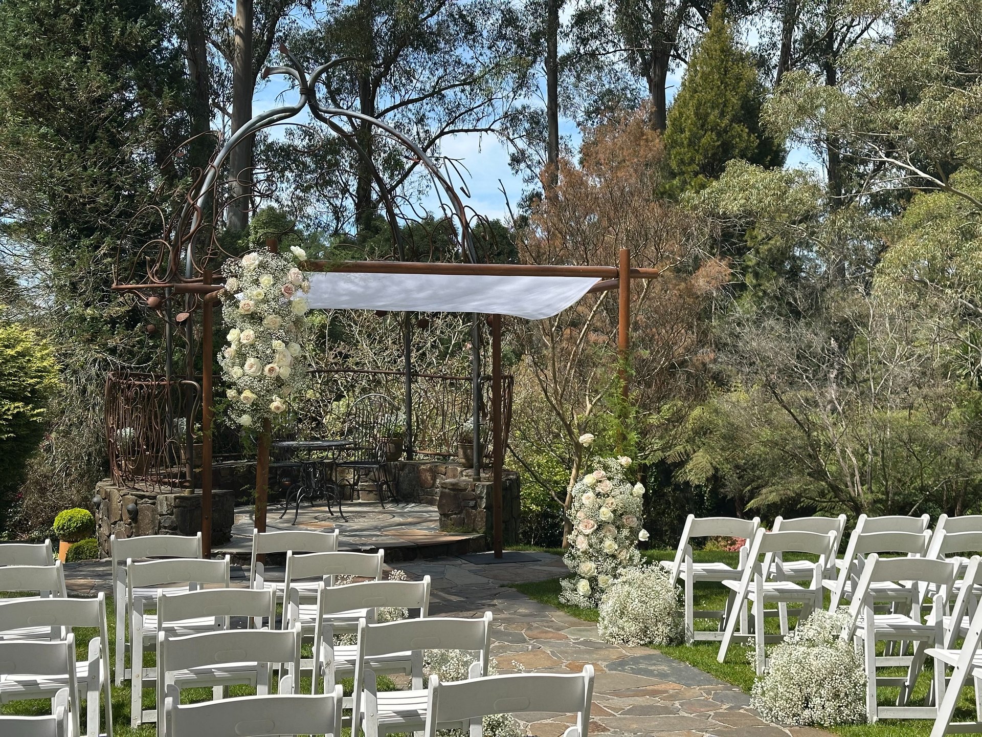 black and white bed linen
