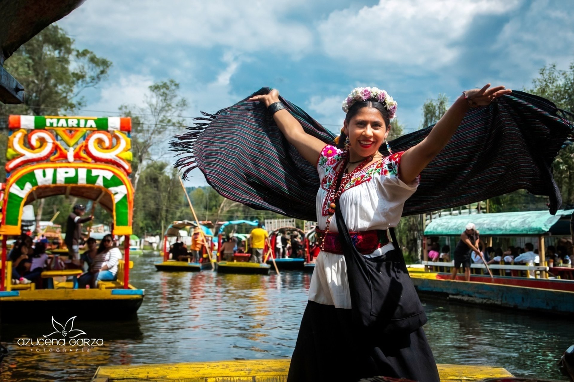 black and white bed linen