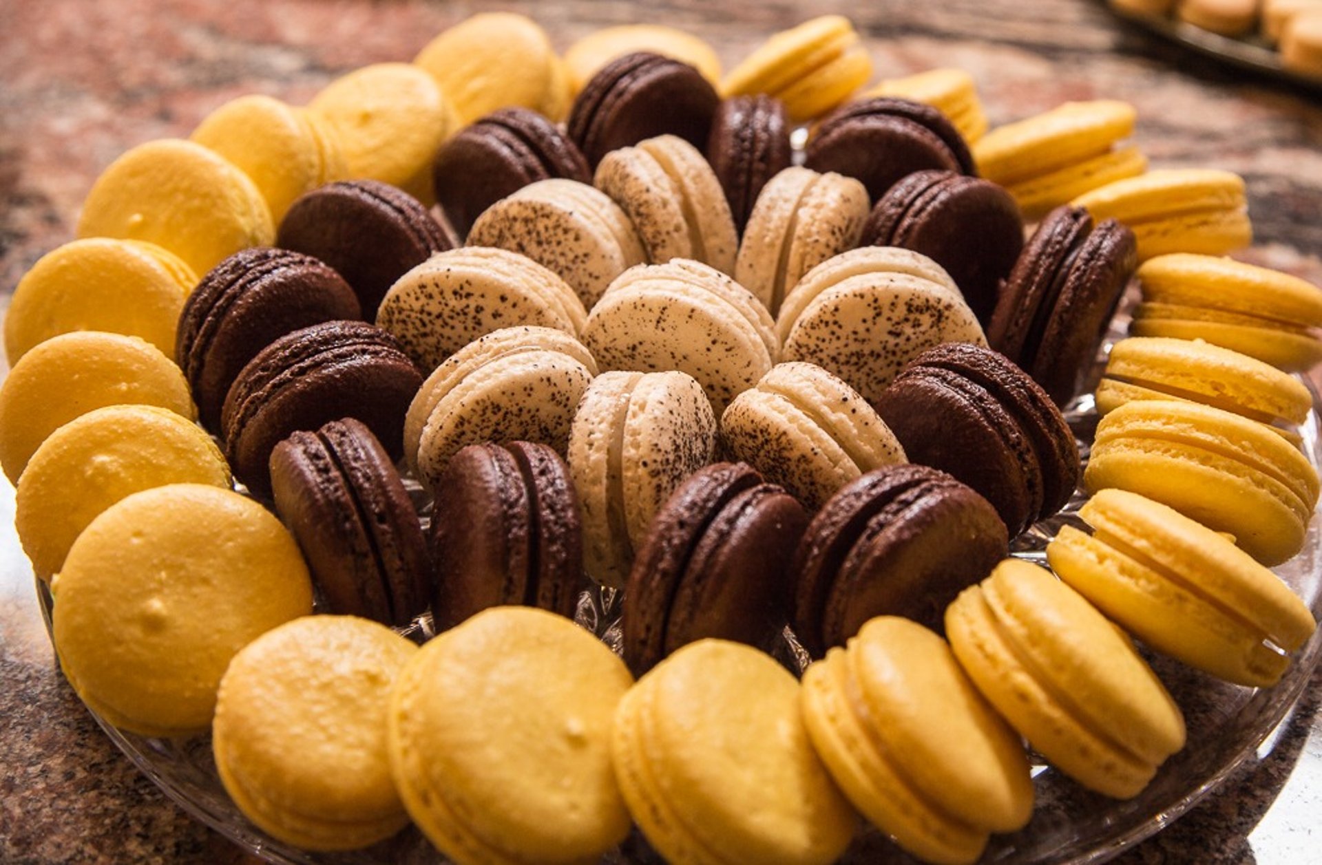 black and white bed linen