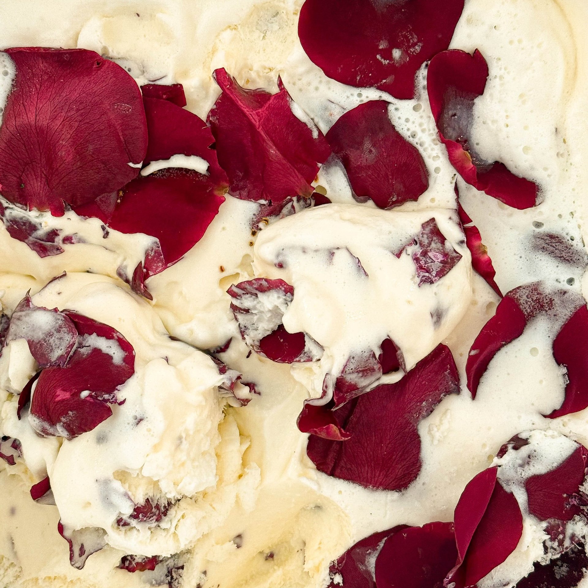 gray computer monitor