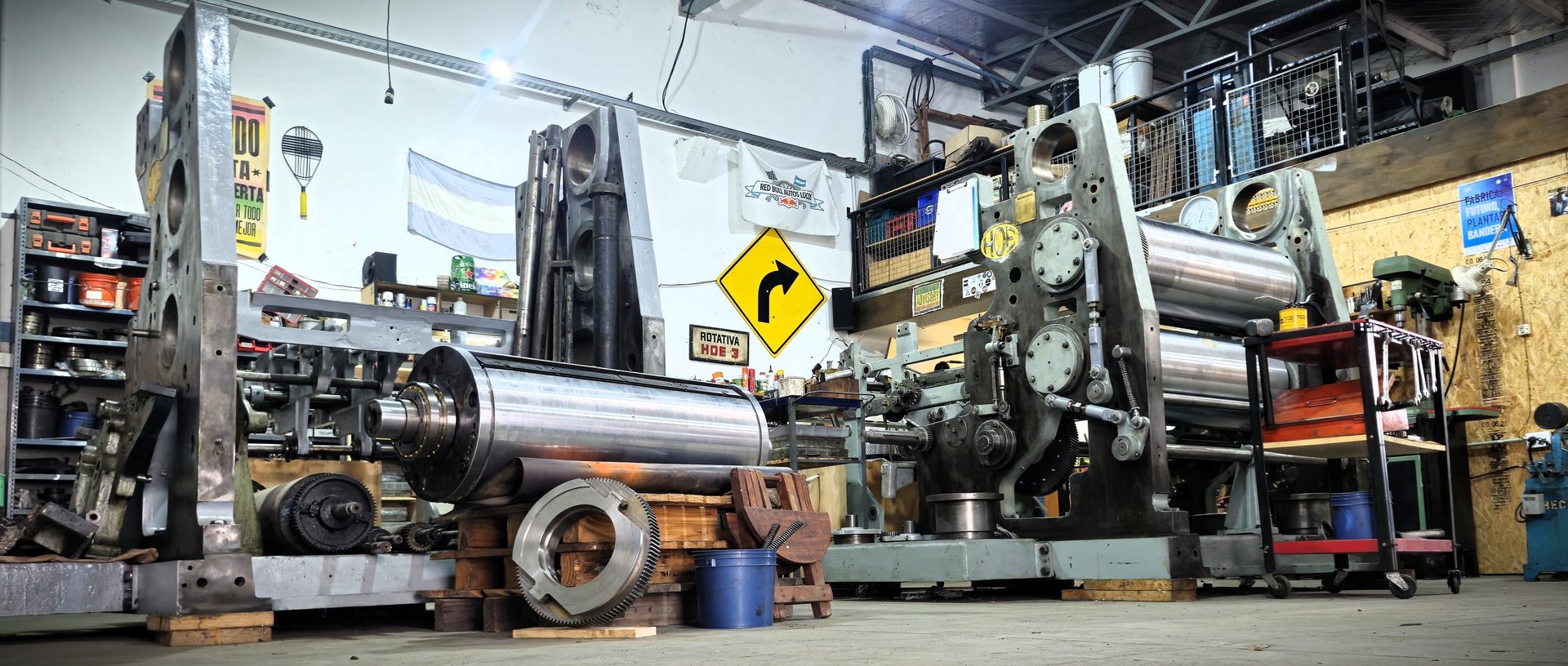 black and brown leather padded tub sofa