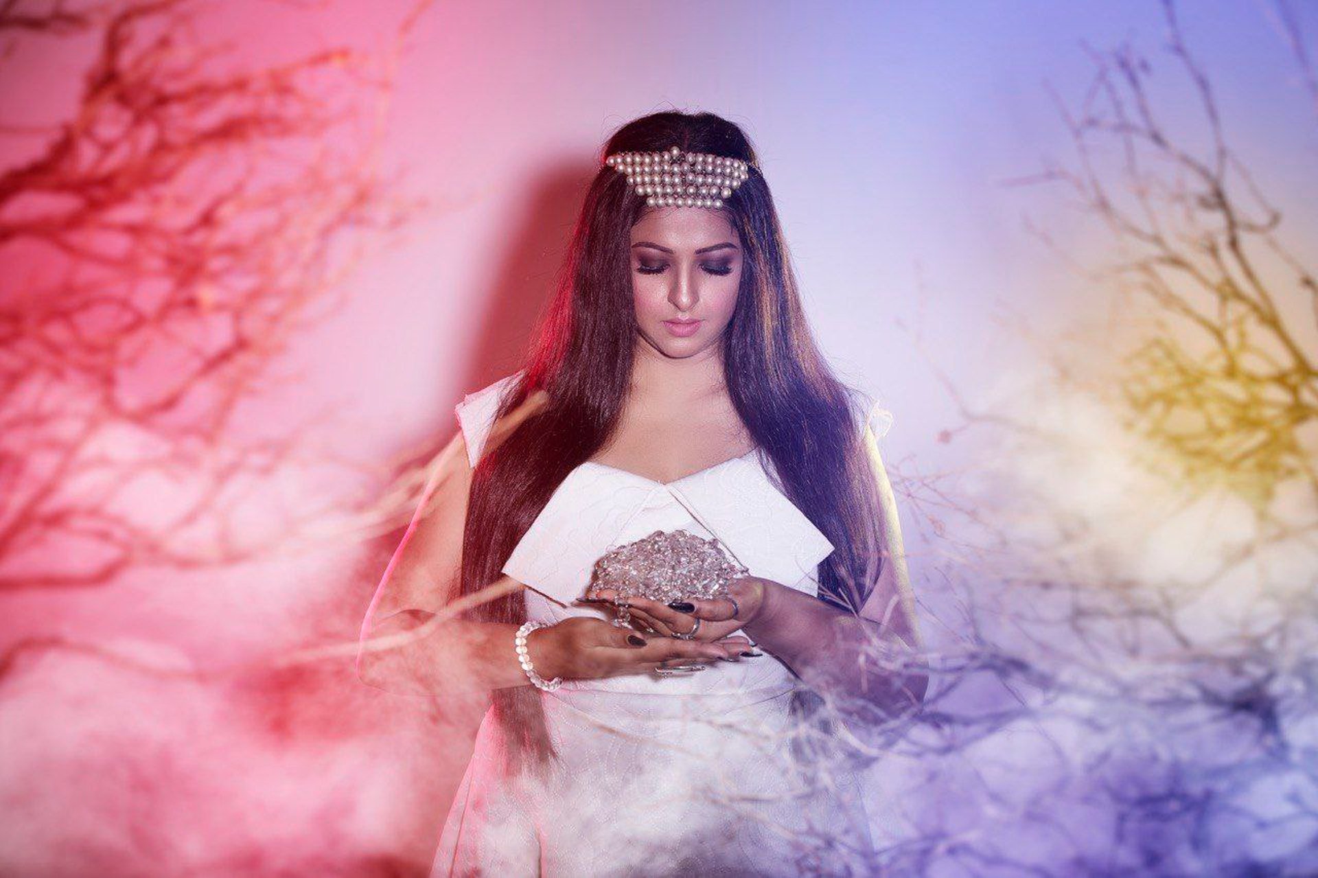 person wearing grey knit sweater