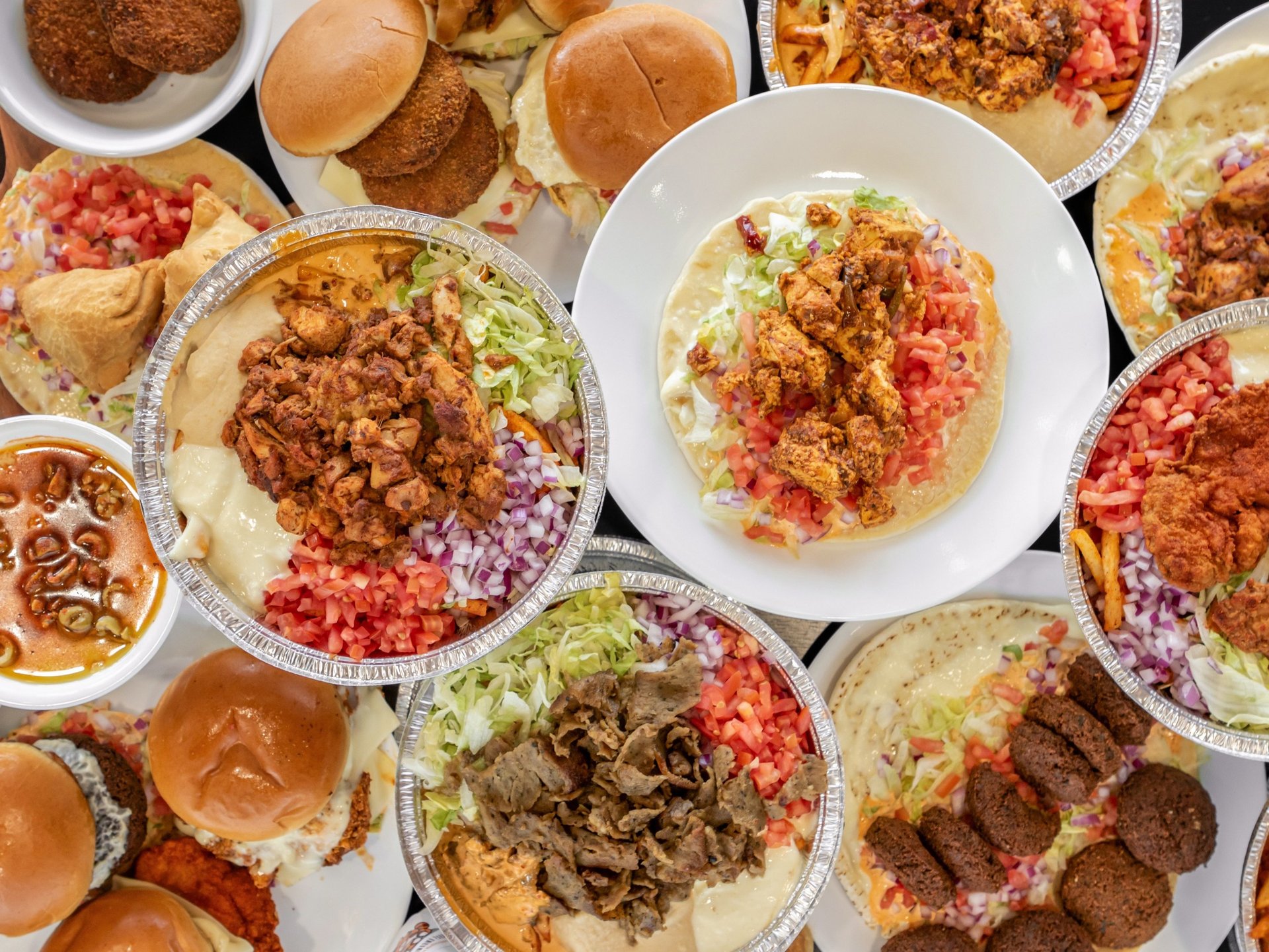 black and white bed linen