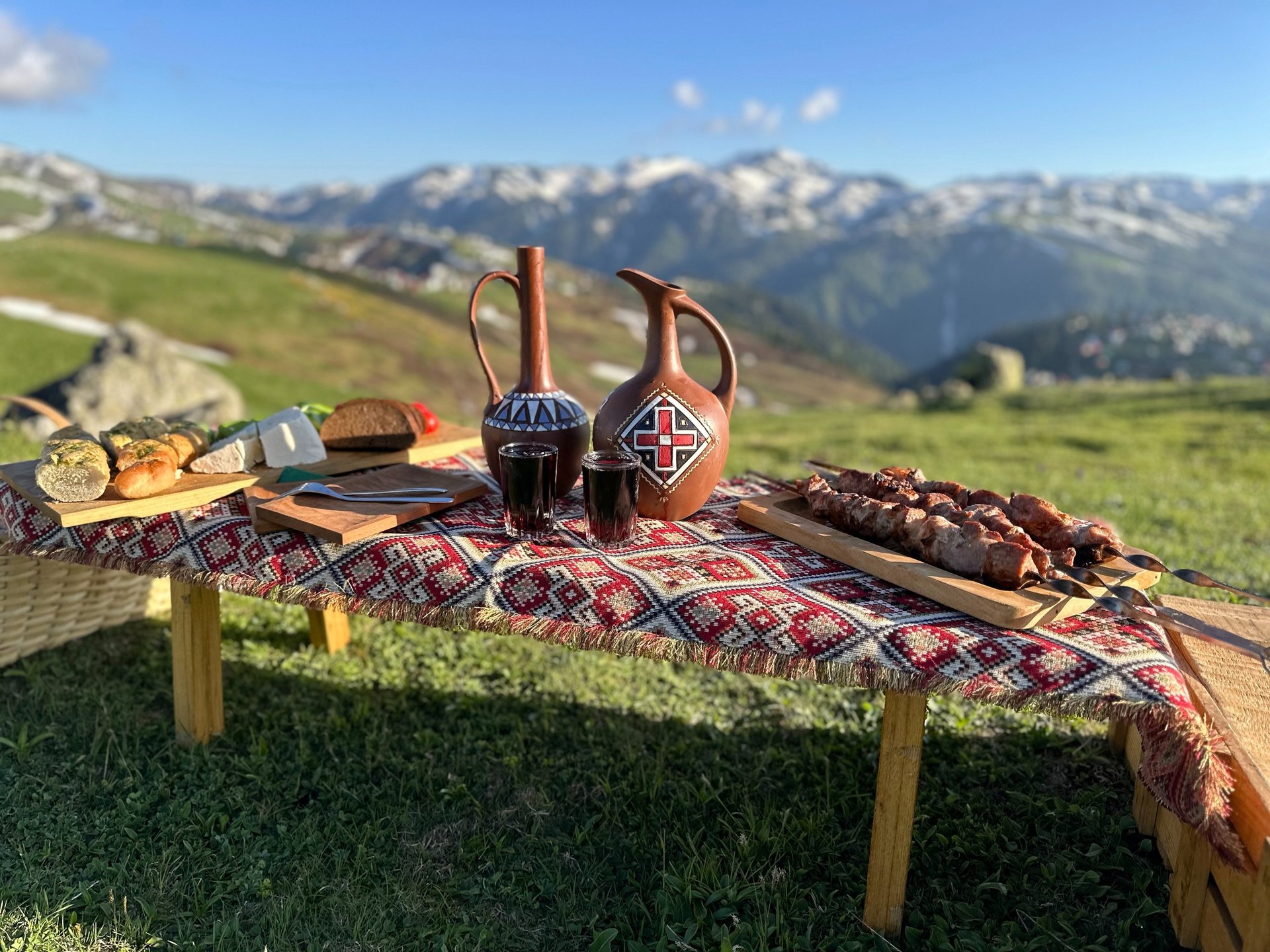 an abstract photo of a curved building with a blue sky in the background