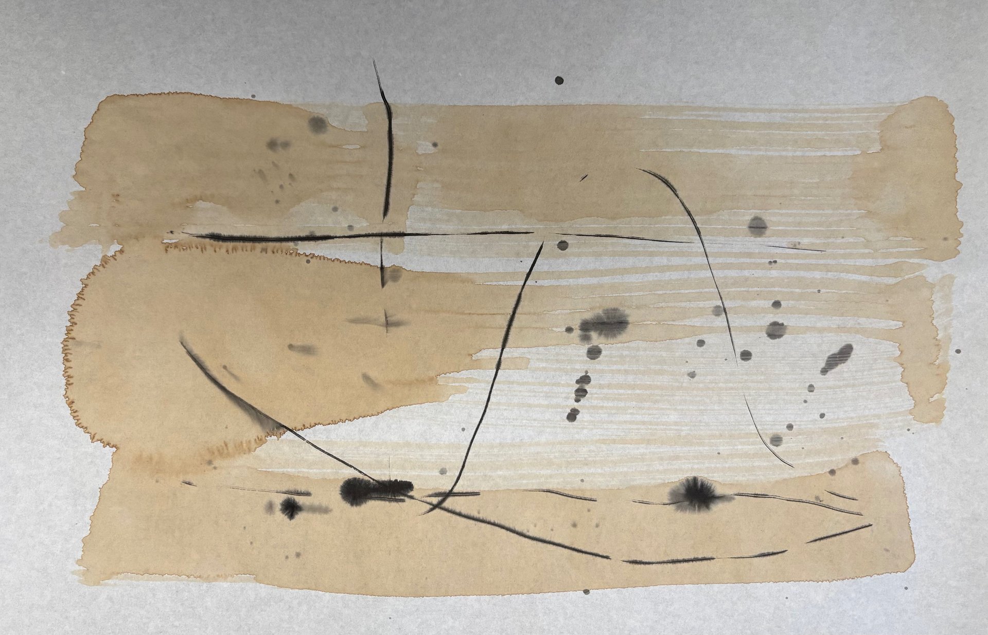 gray computer monitor