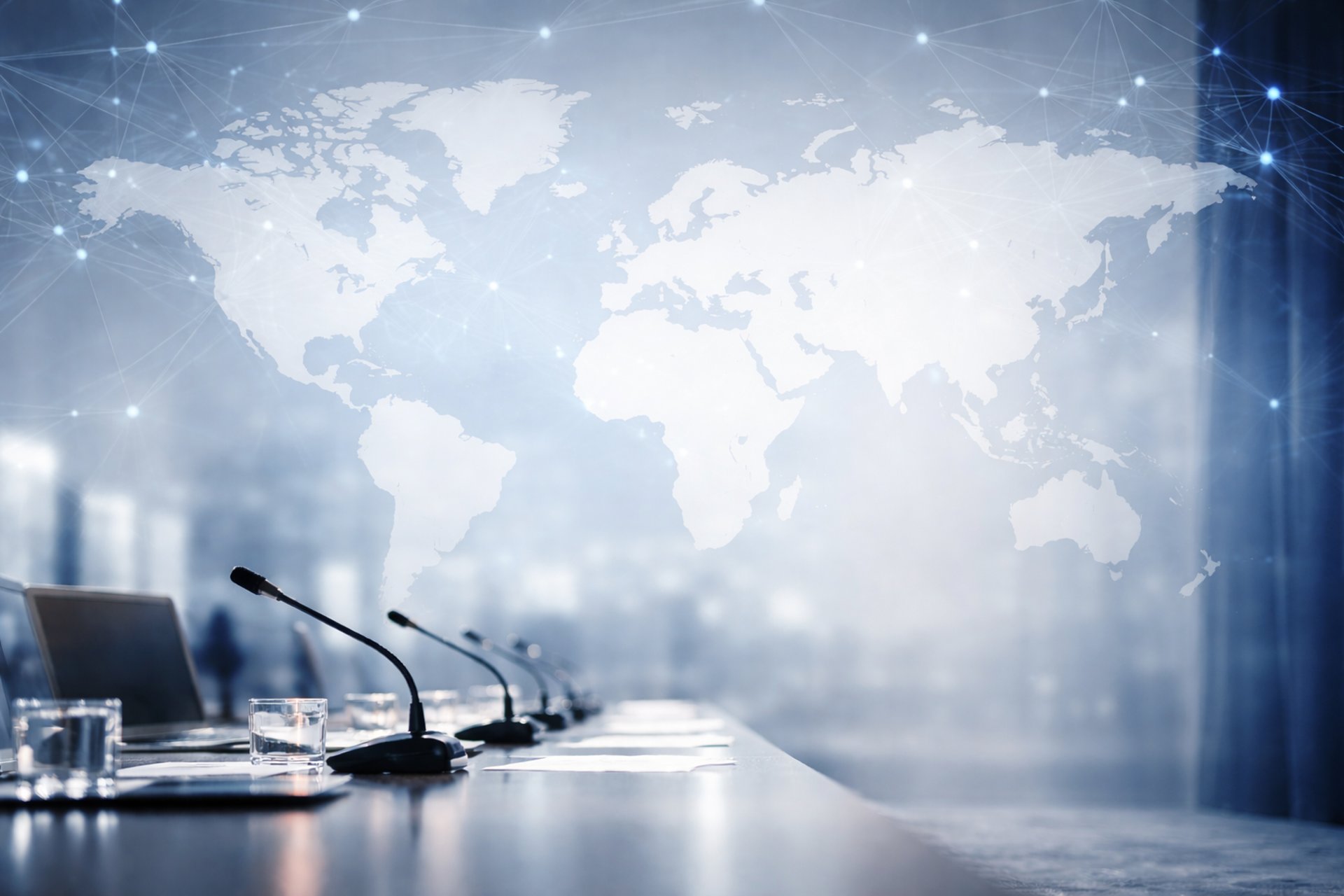 black and white bed linen