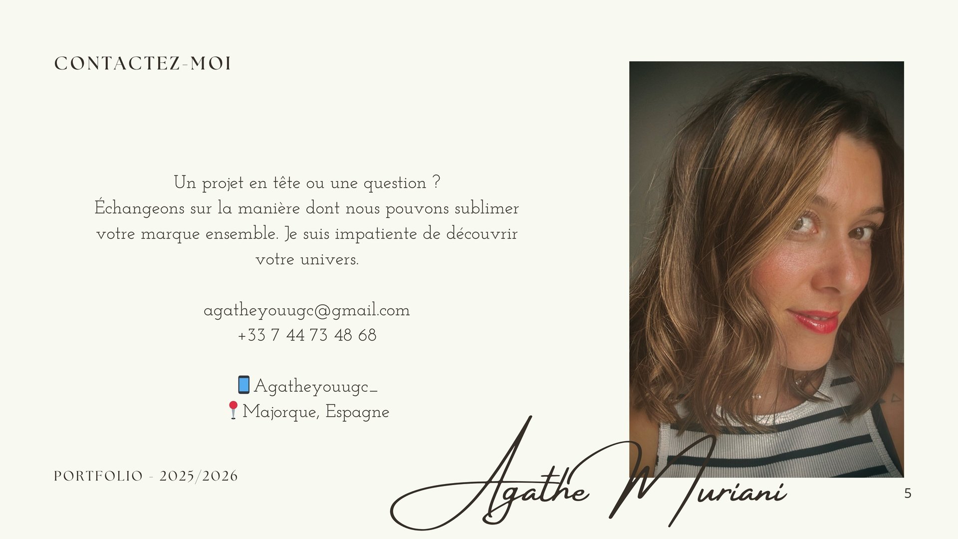 gray computer monitor