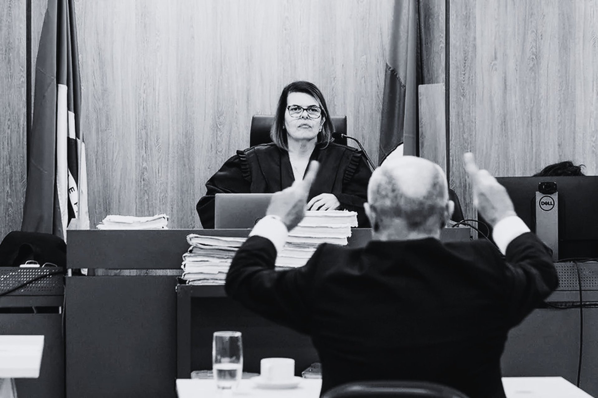 black and white bed linen