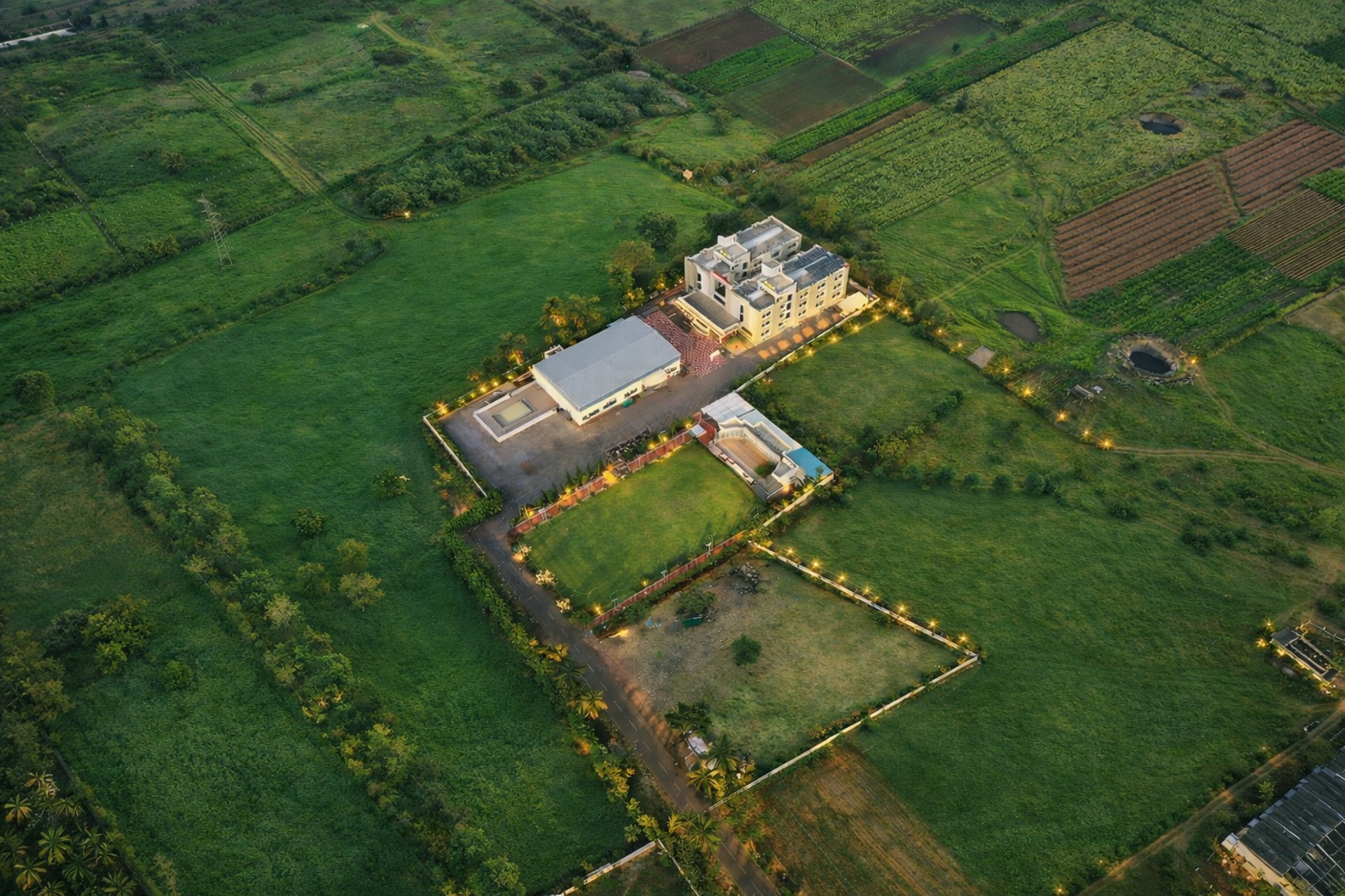 black and white bed linen