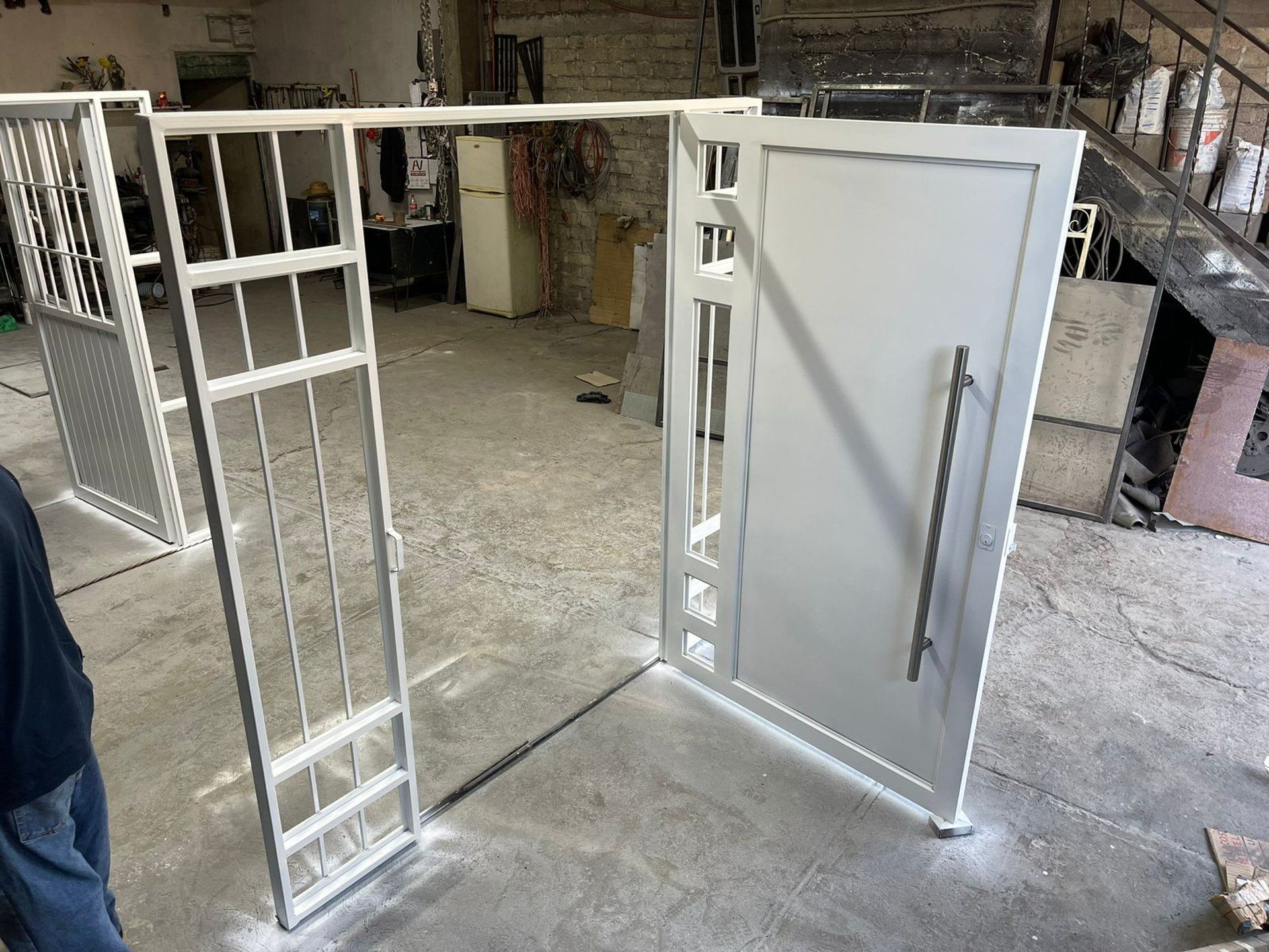 black and white bed linen