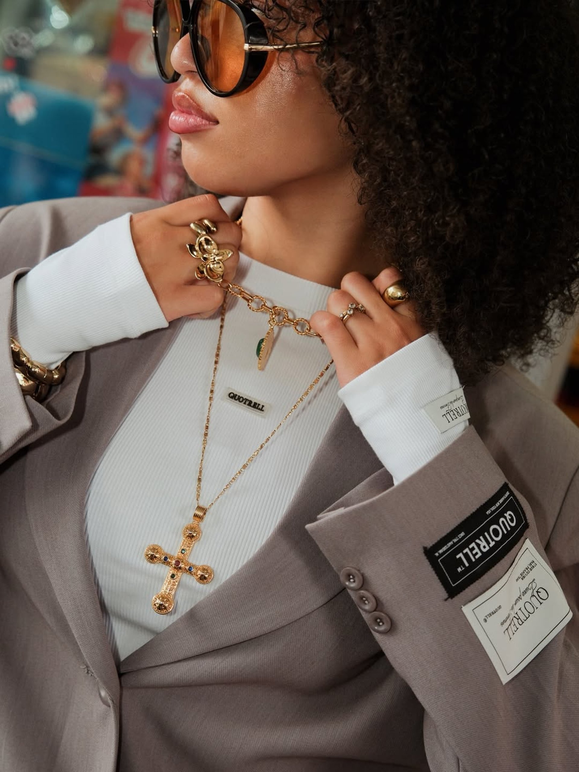 black and white bed linen