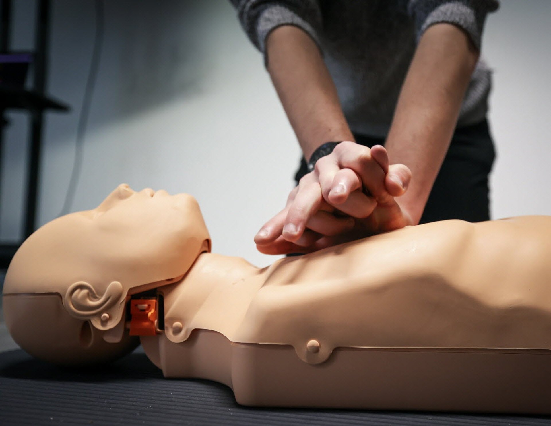 an abstract photo of a curved building with a blue sky in the background