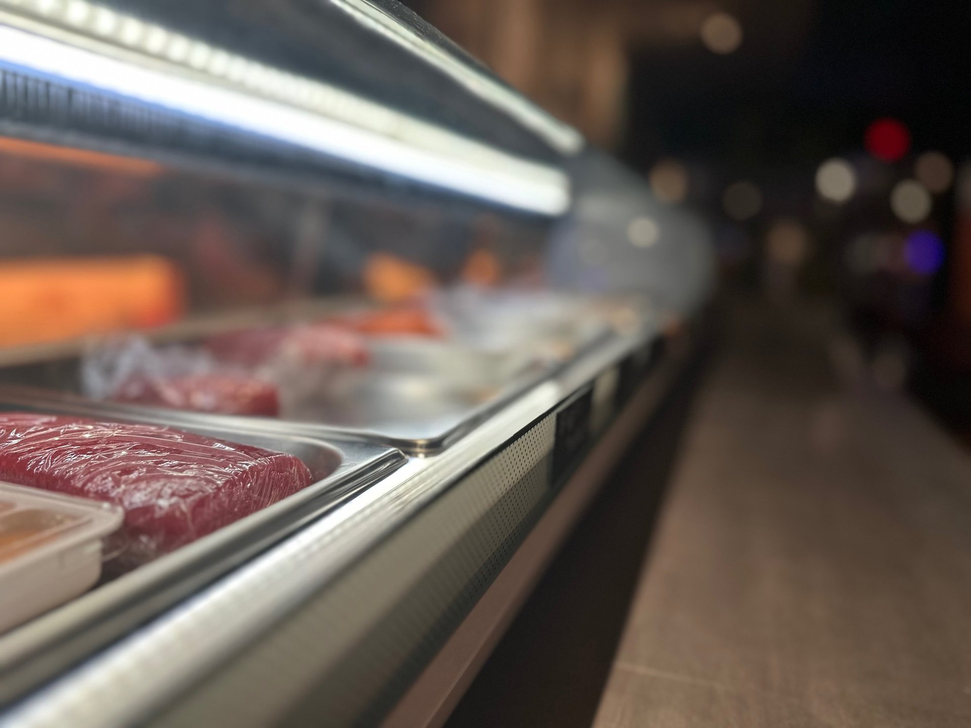 gray computer monitor