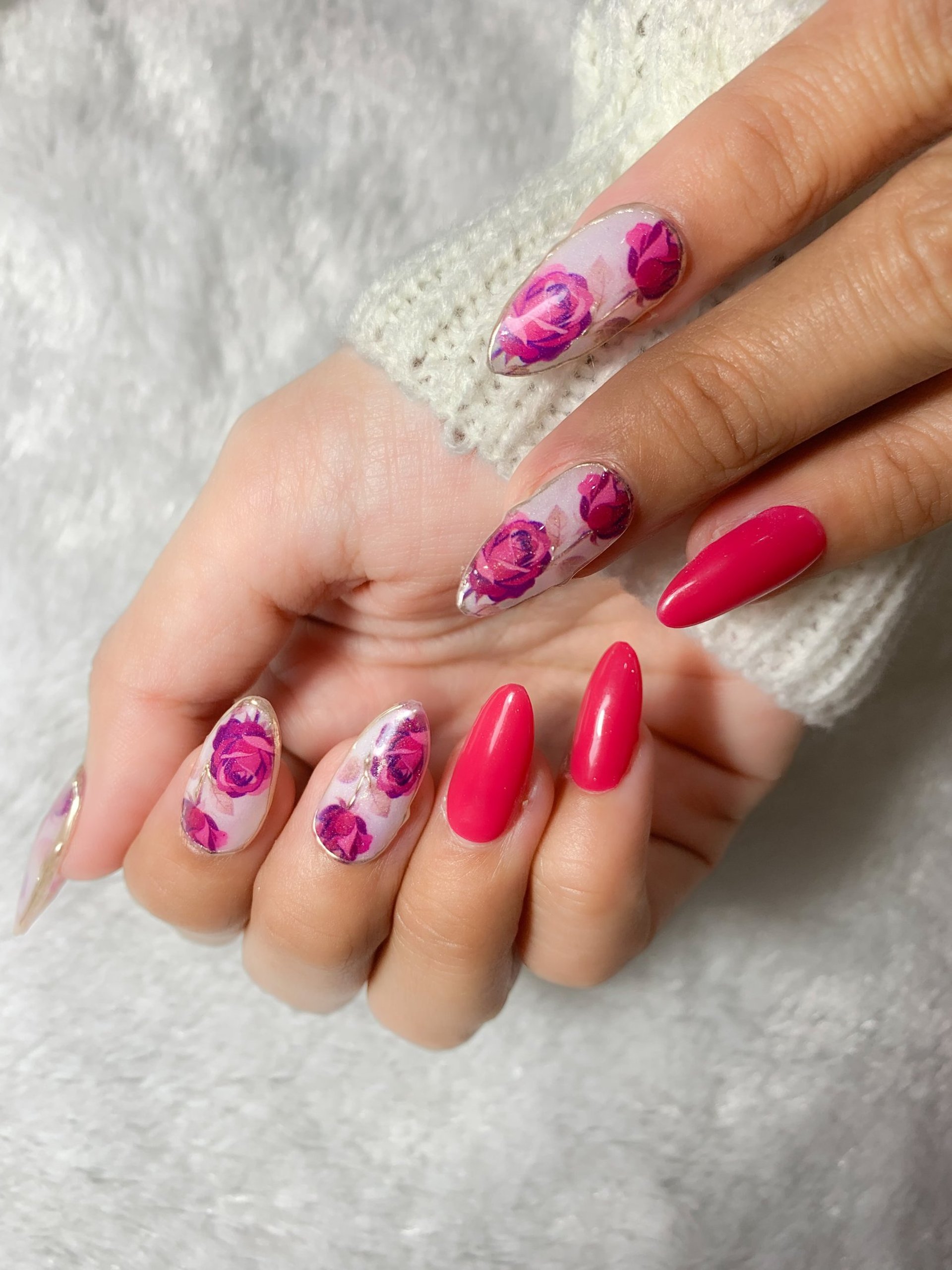 black and white bed linen