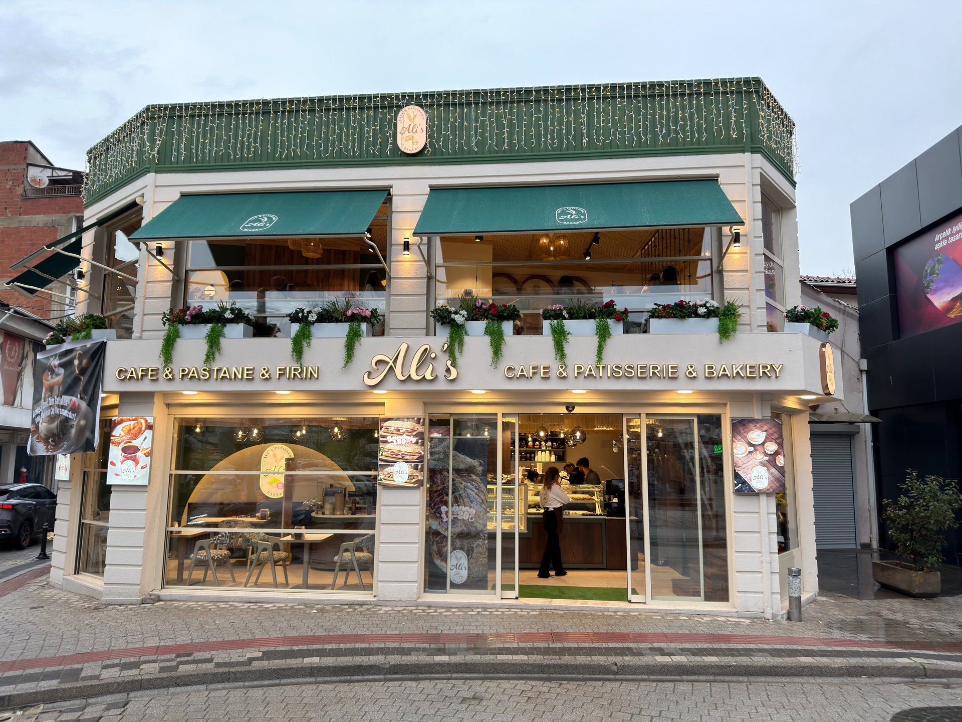 black and white bed linen