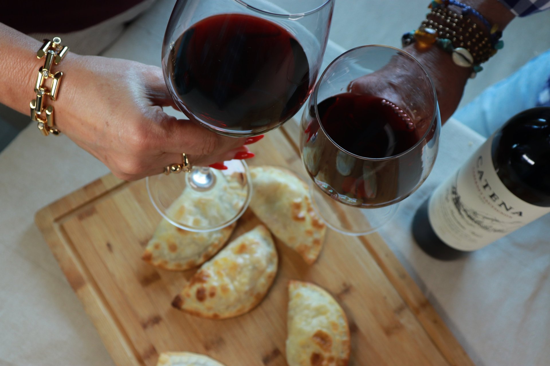 person wearing grey knit sweater