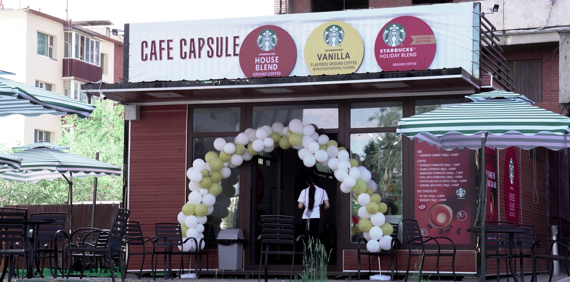 black and white bed linen