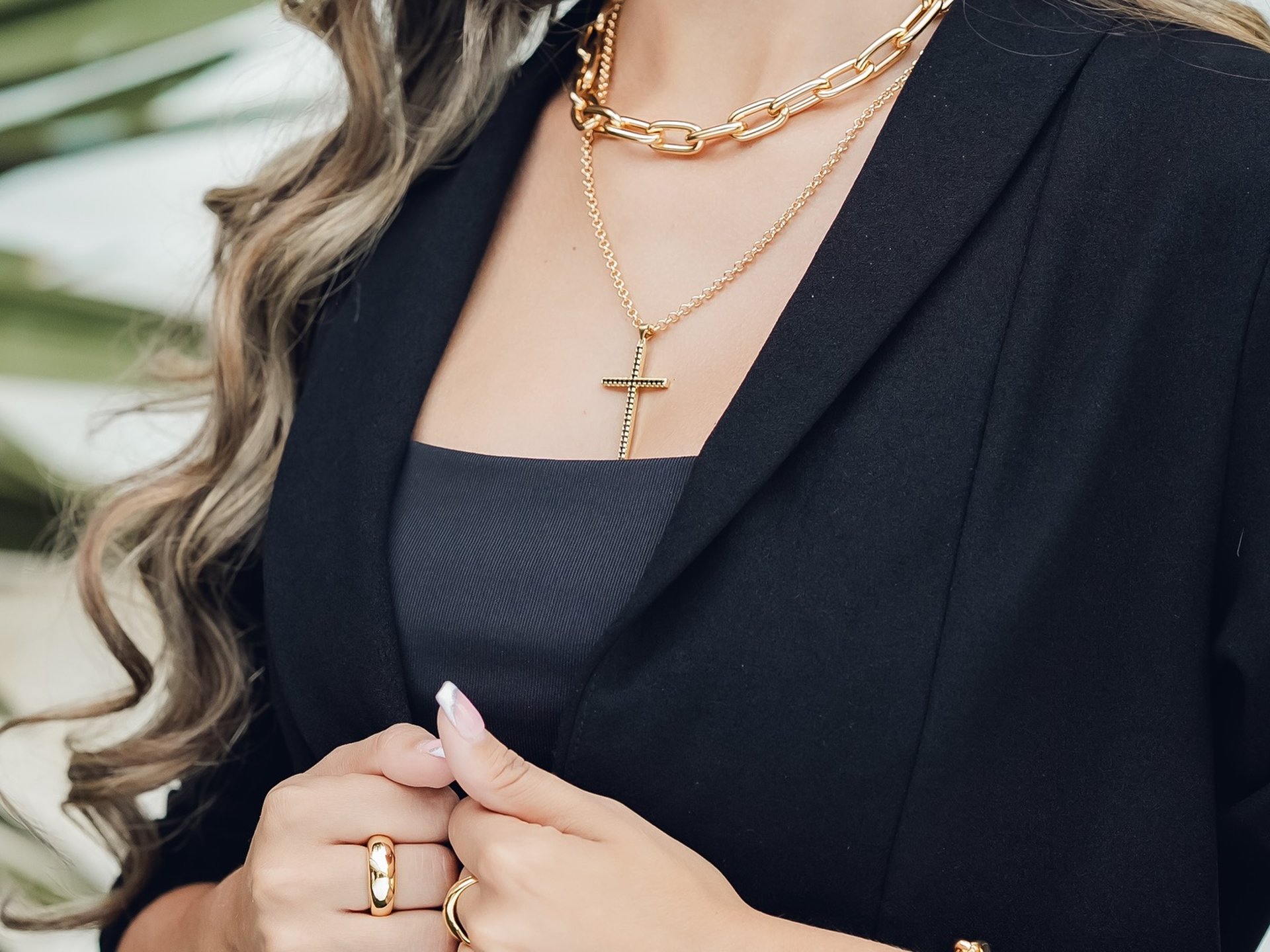 black and white bed linen