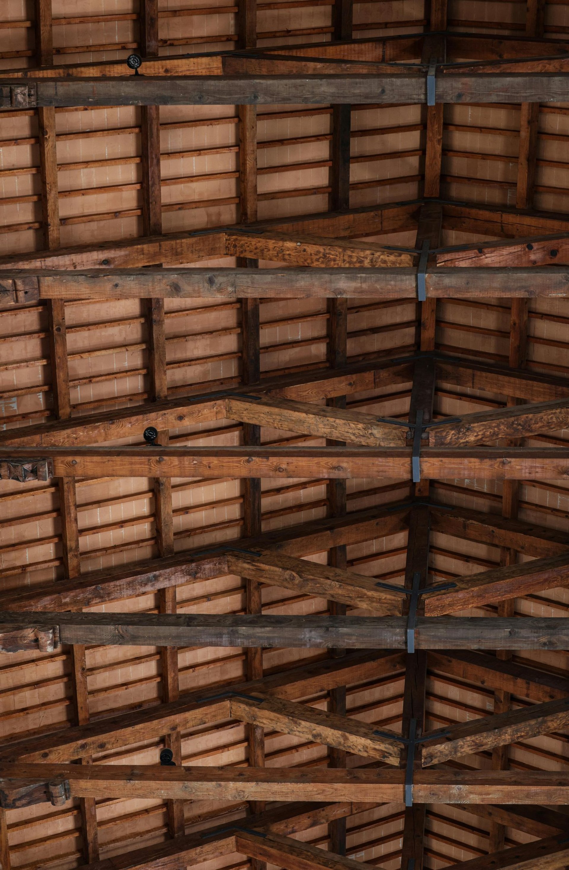 black and brown leather padded tub sofa