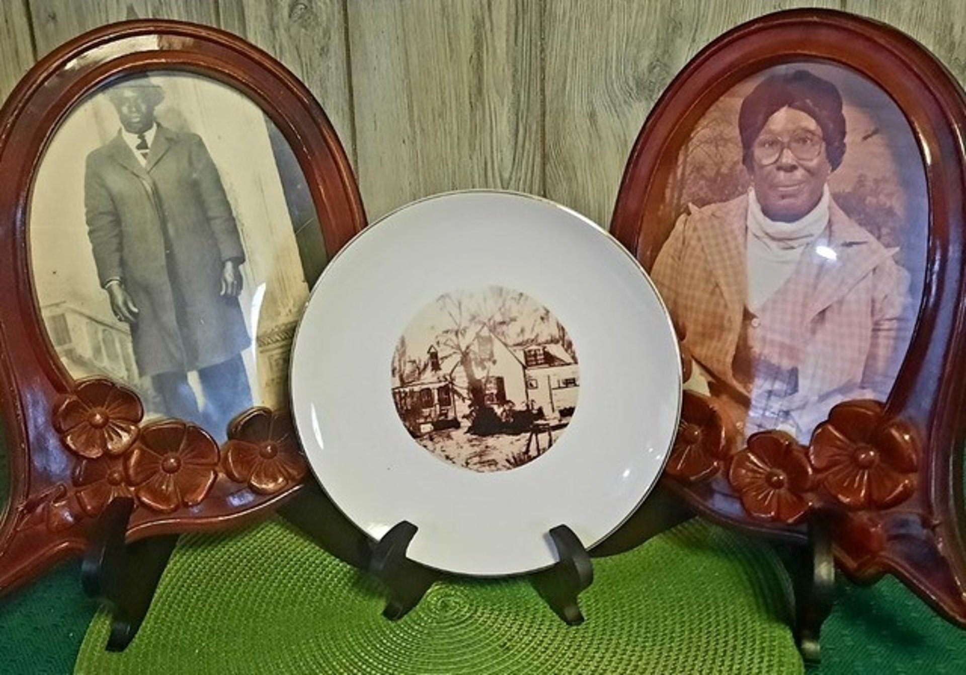 black and white bed linen