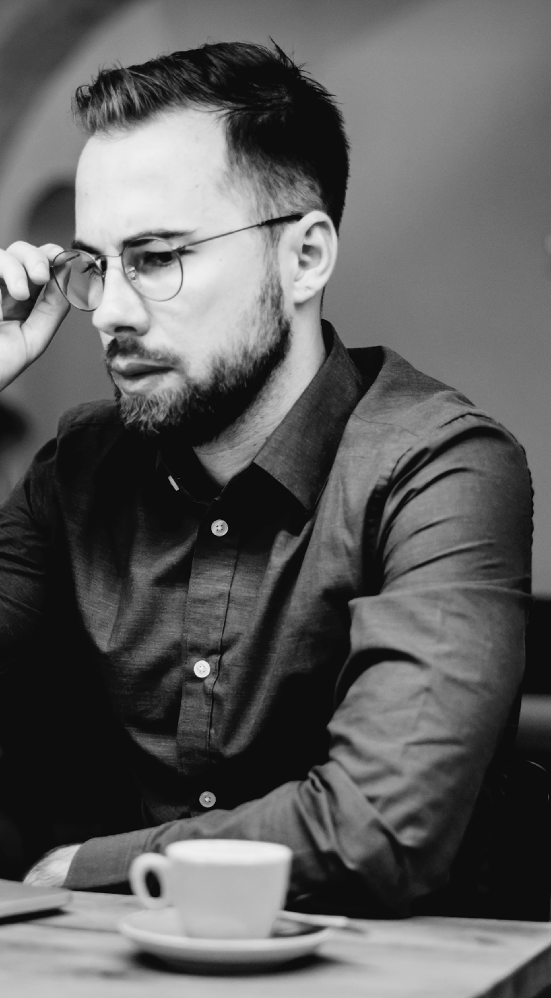 black and white bed linen