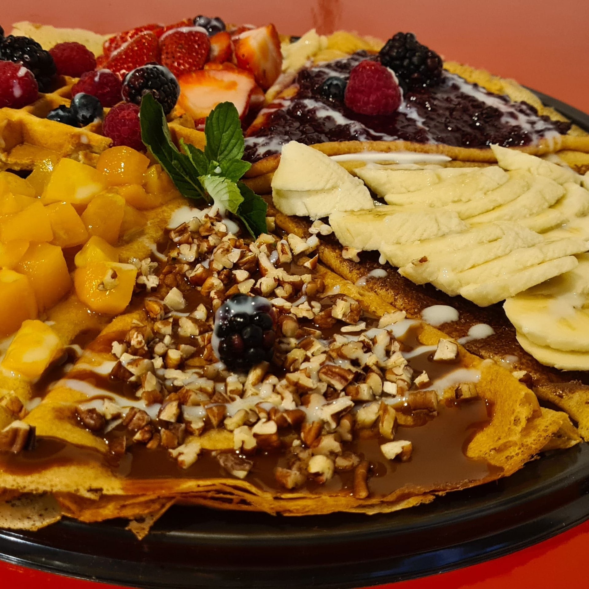 gray computer monitor