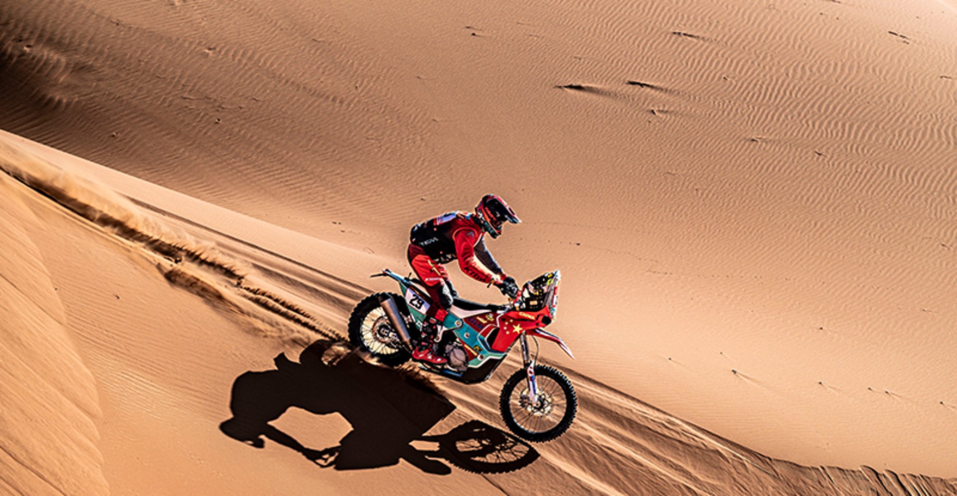 gray computer monitor