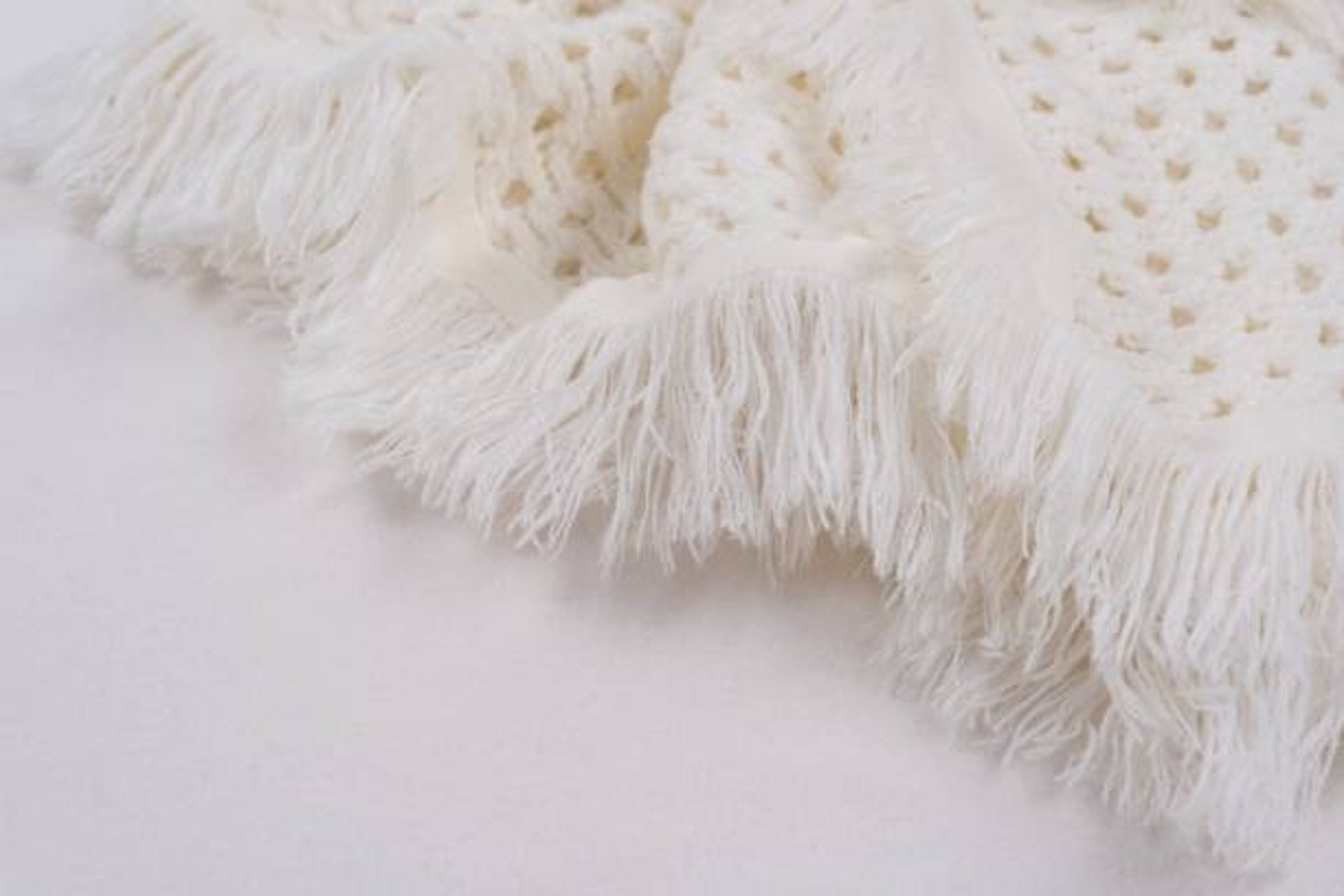 black and white bed linen