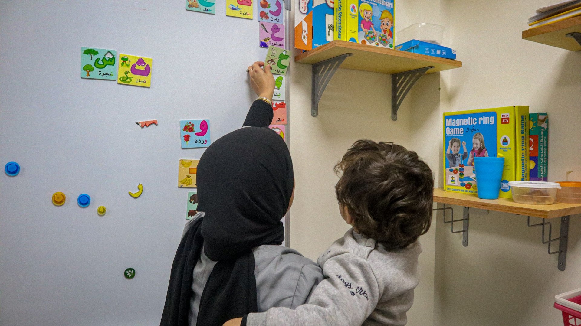 black and white bed linen