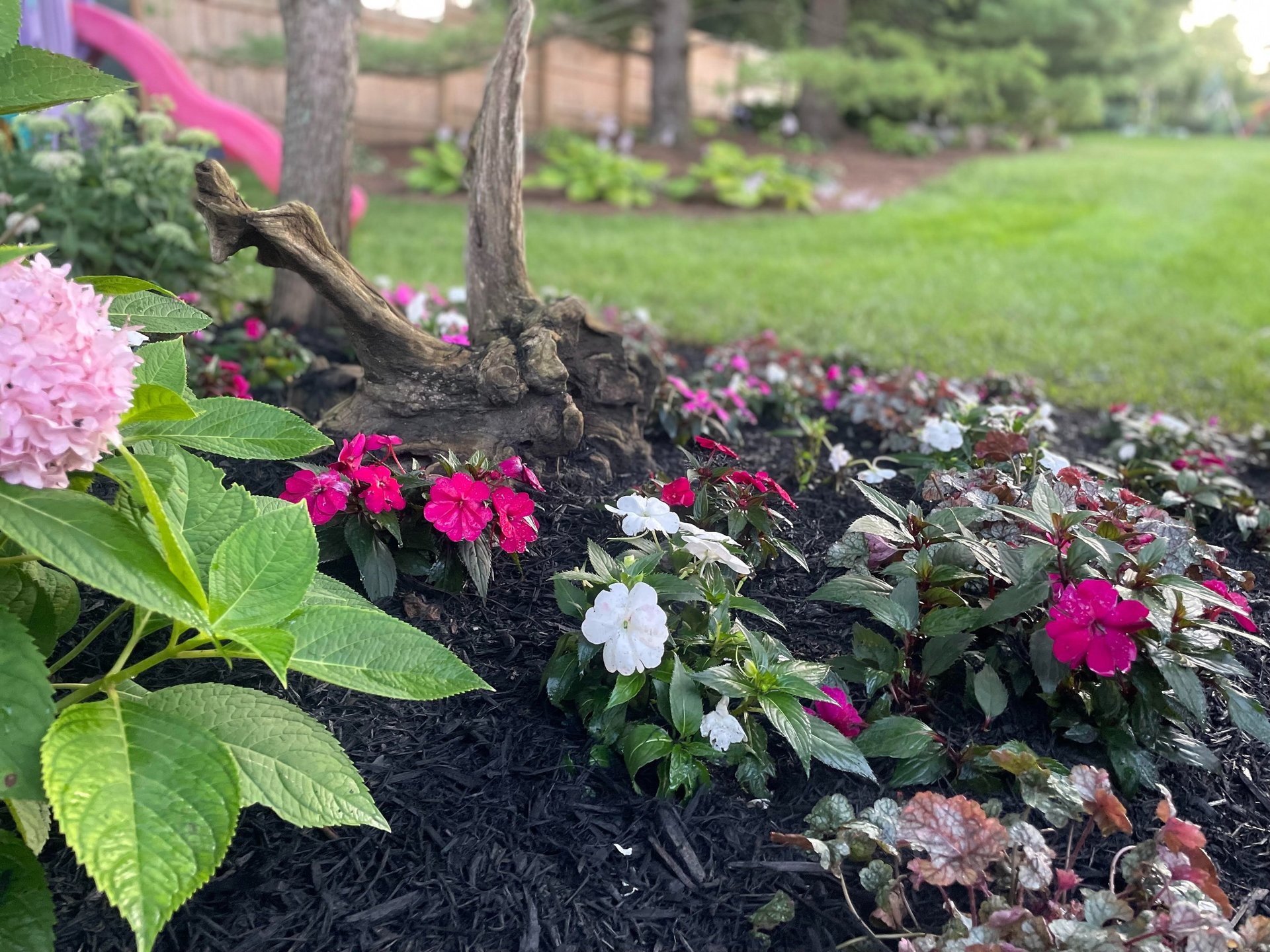 black and white bed linen