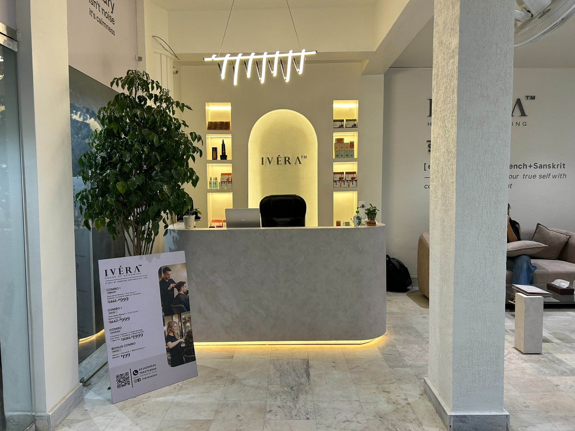 black and white bed linen