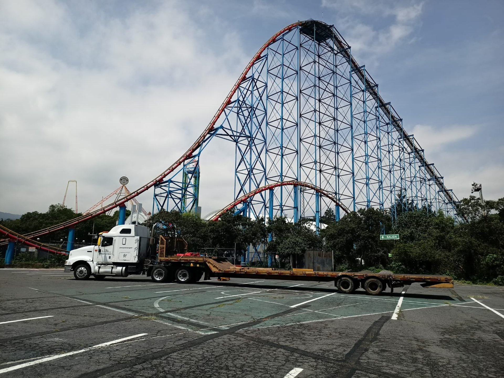 black and brown leather padded tub sofa