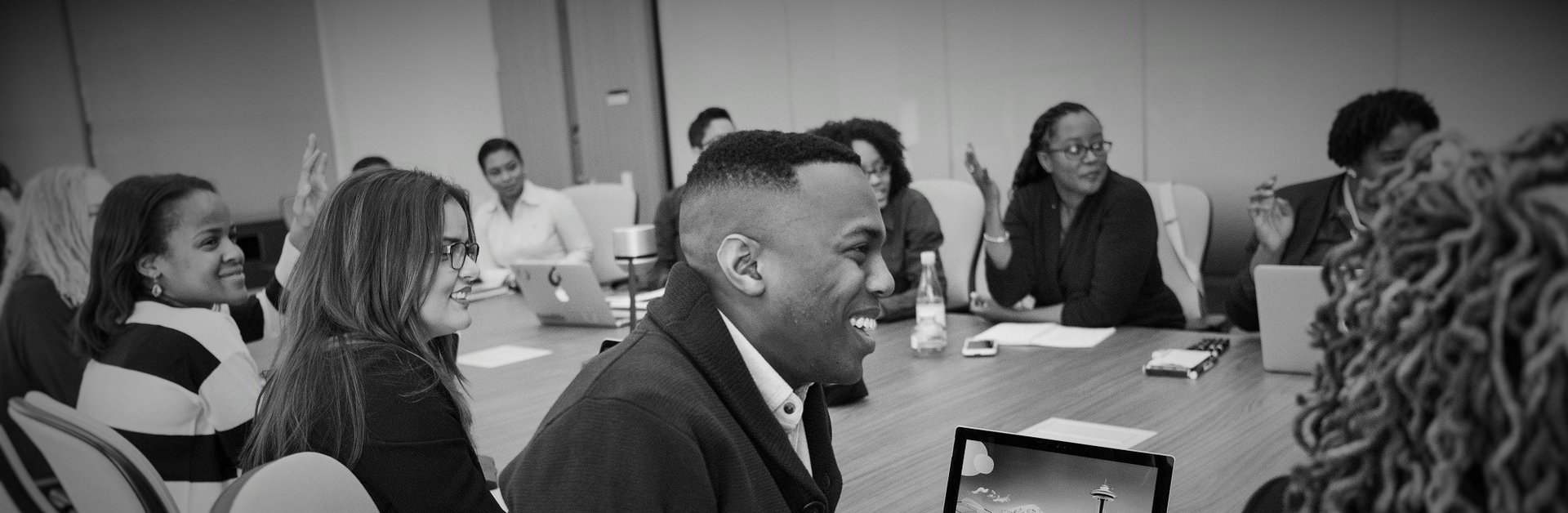 black and white bed linen