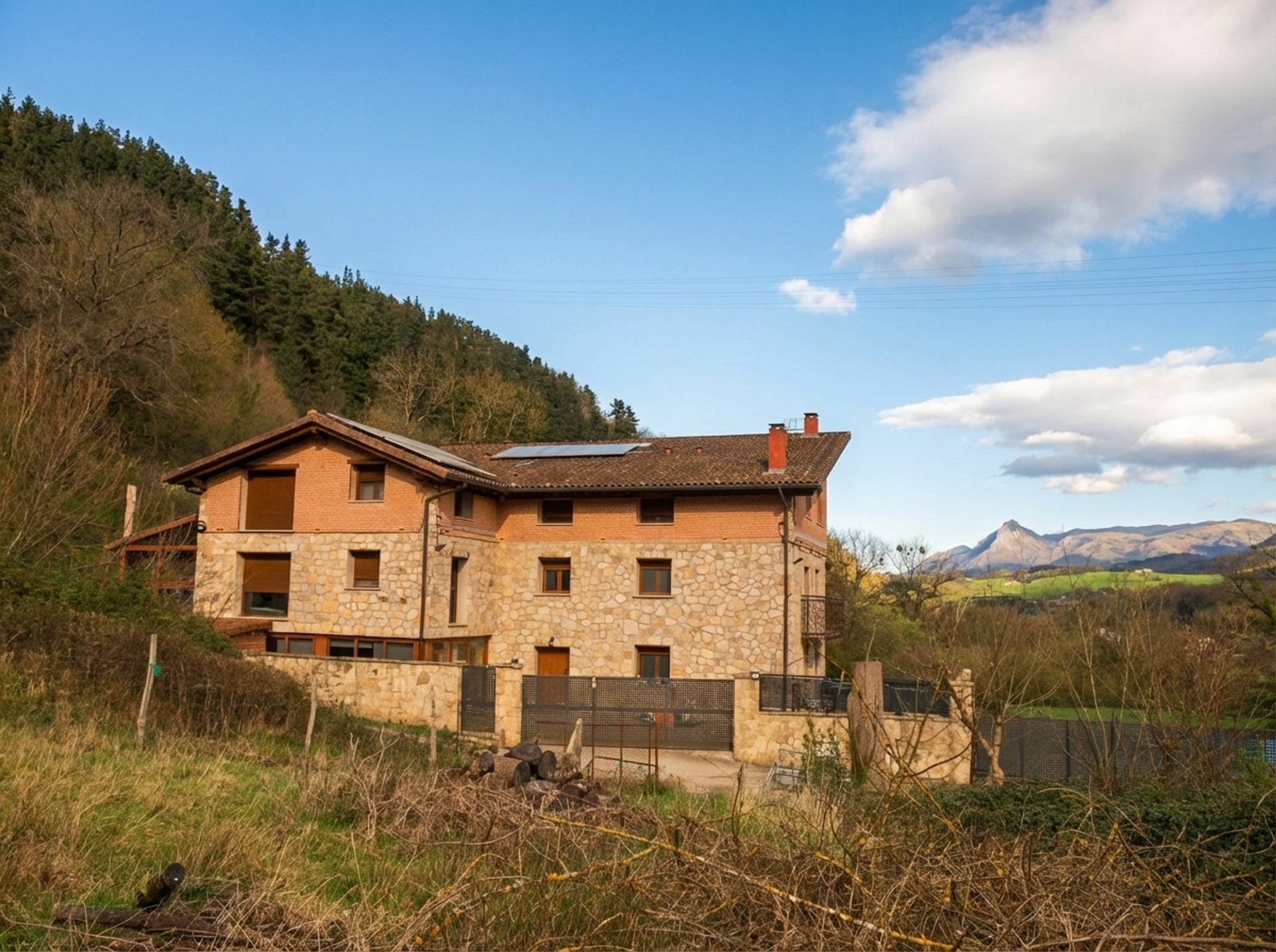 gray computer monitor