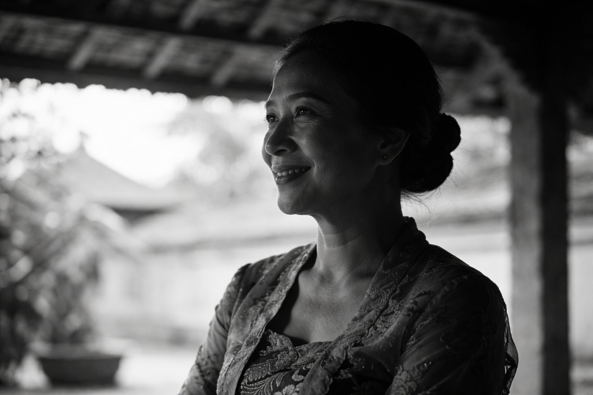 black and white bed linen