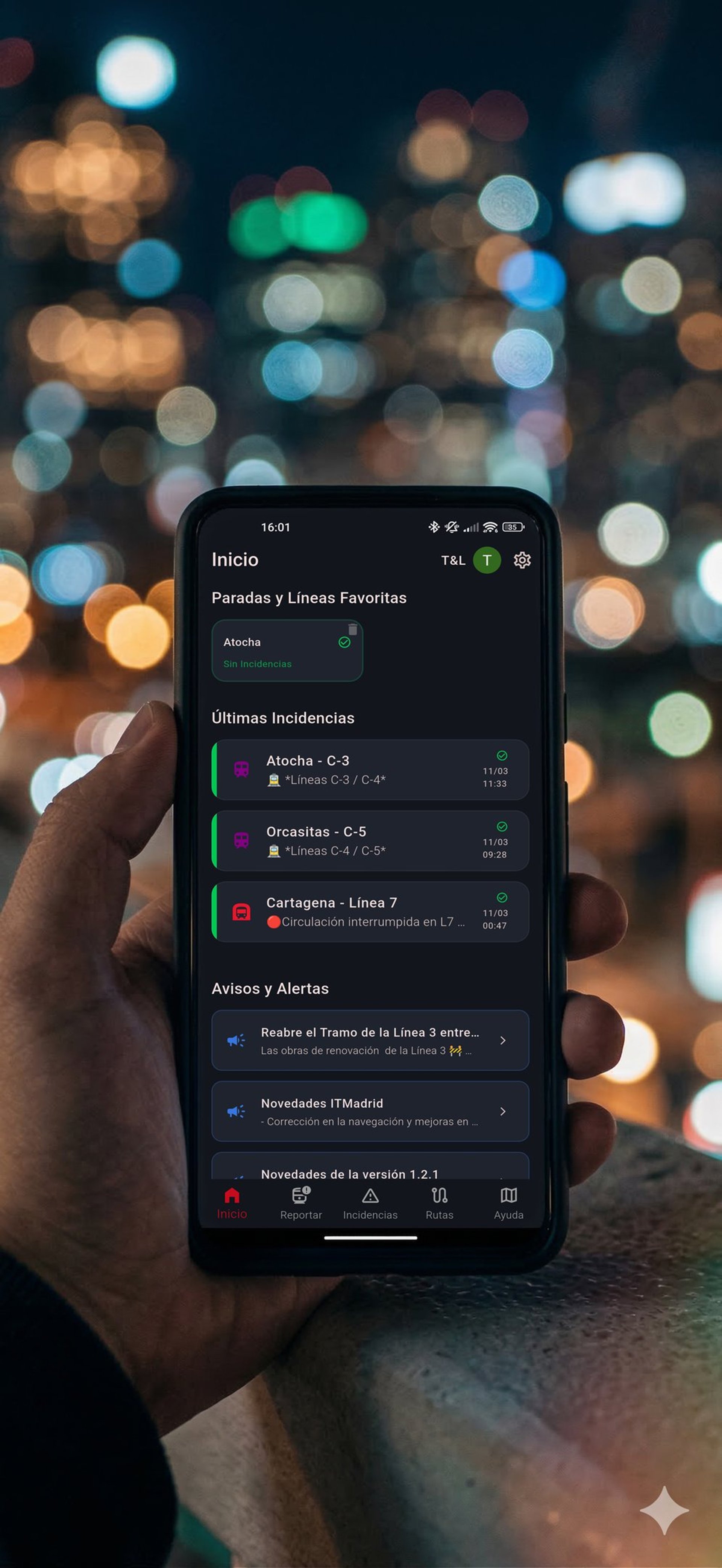 gray computer monitor