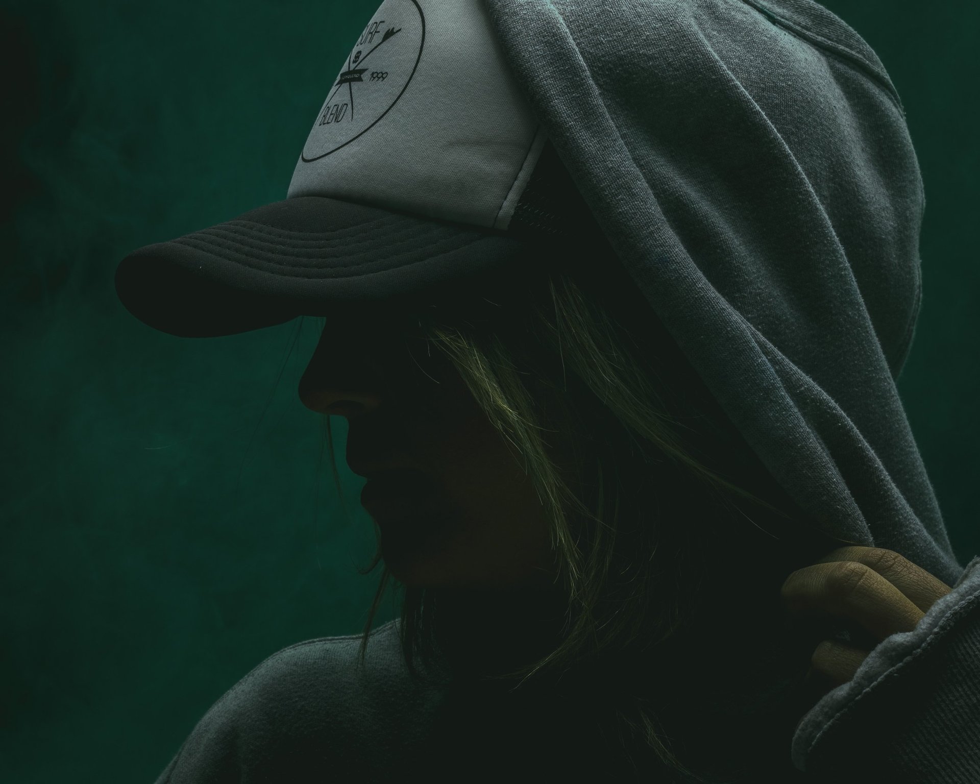 black and white bed linen