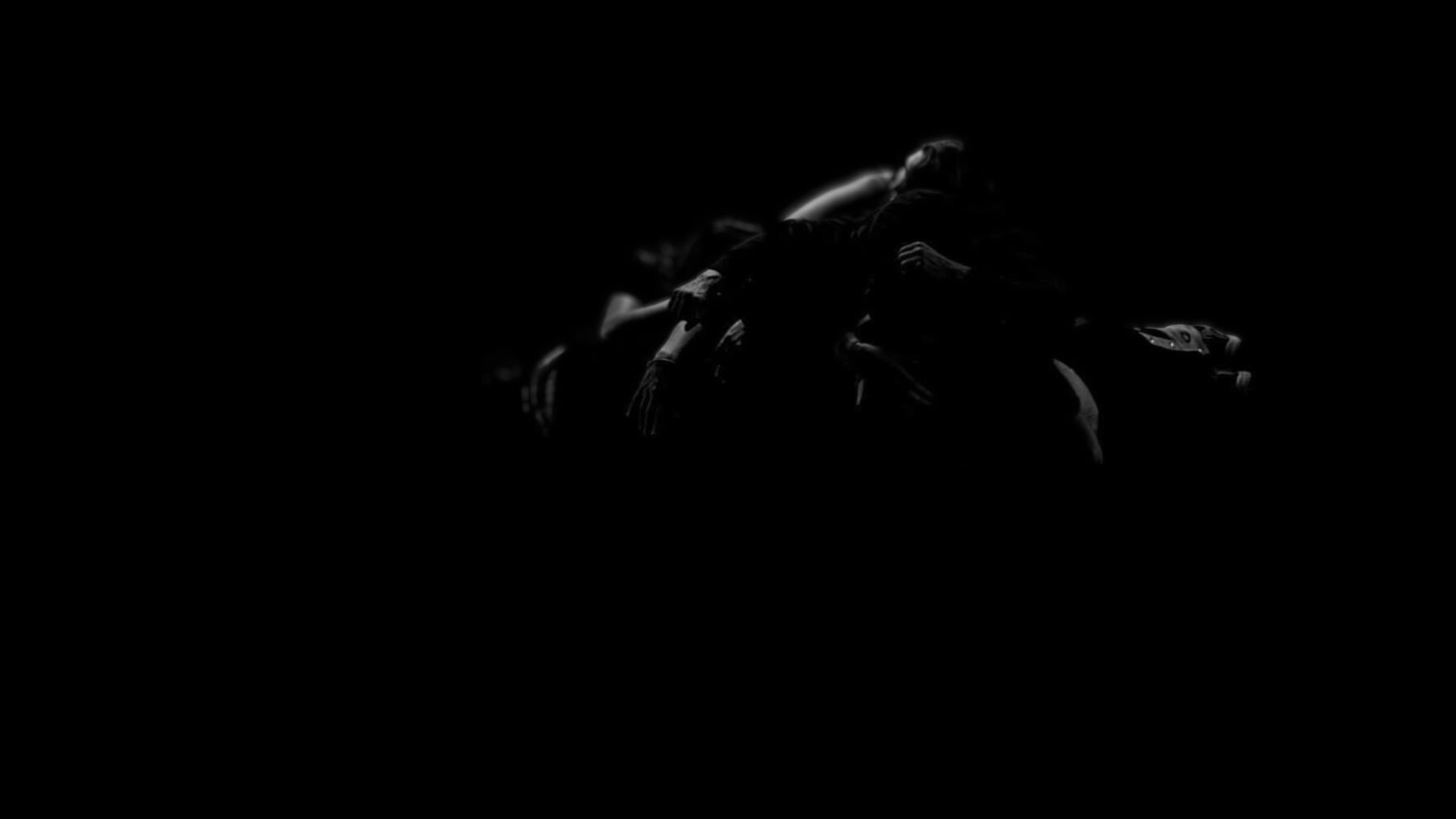 black and white bed linen