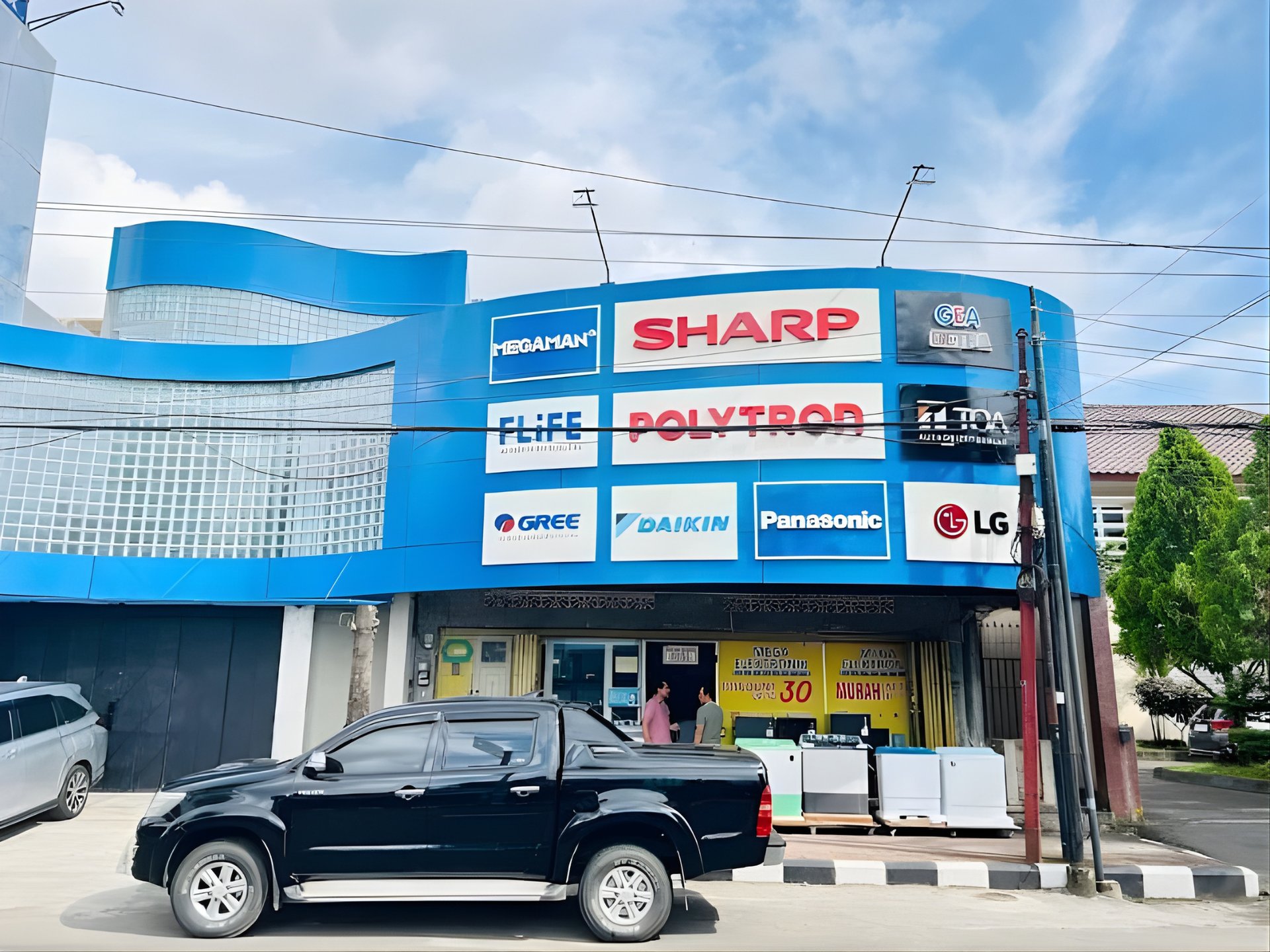 black and white bed linen