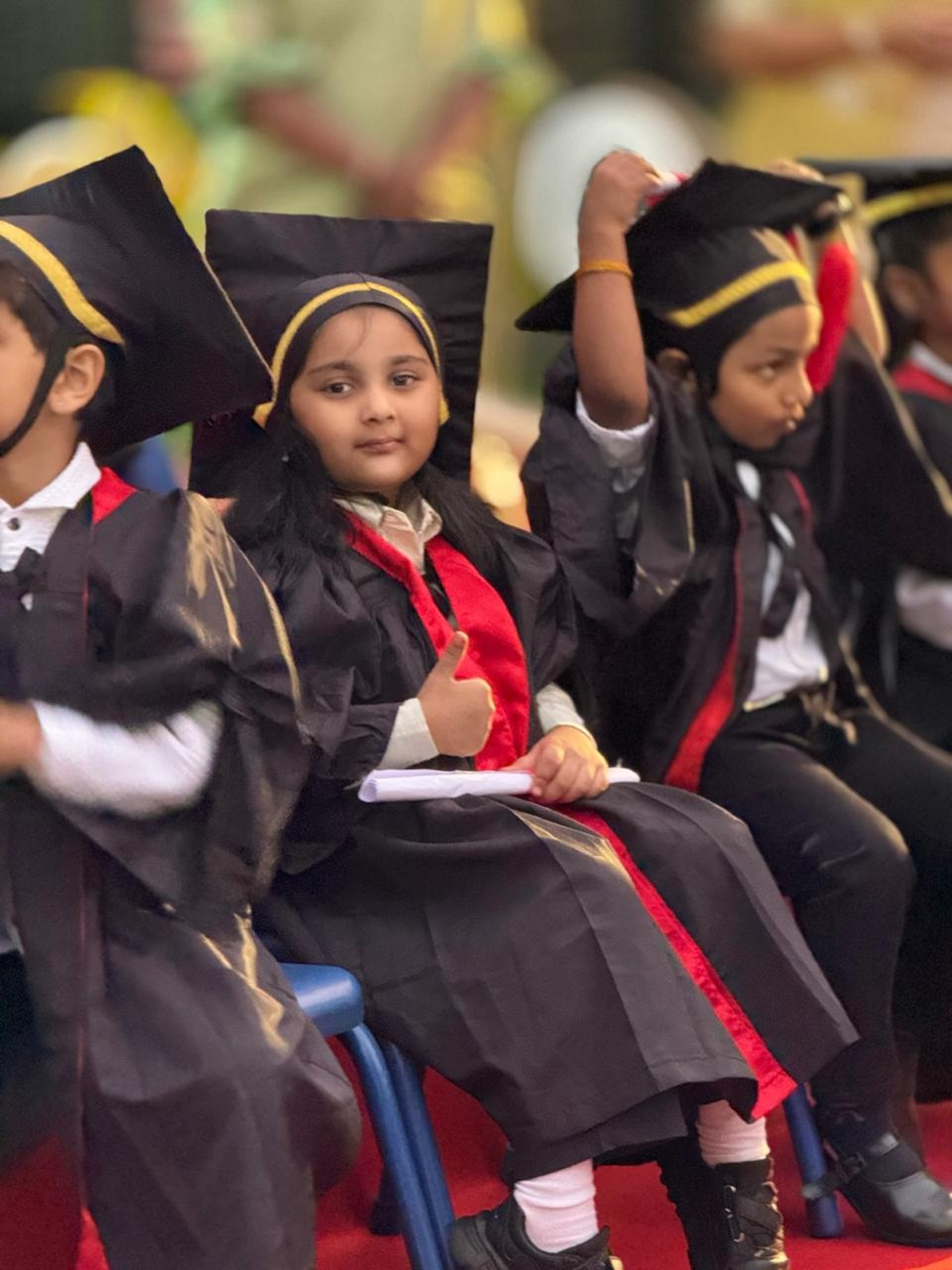 gray computer monitor