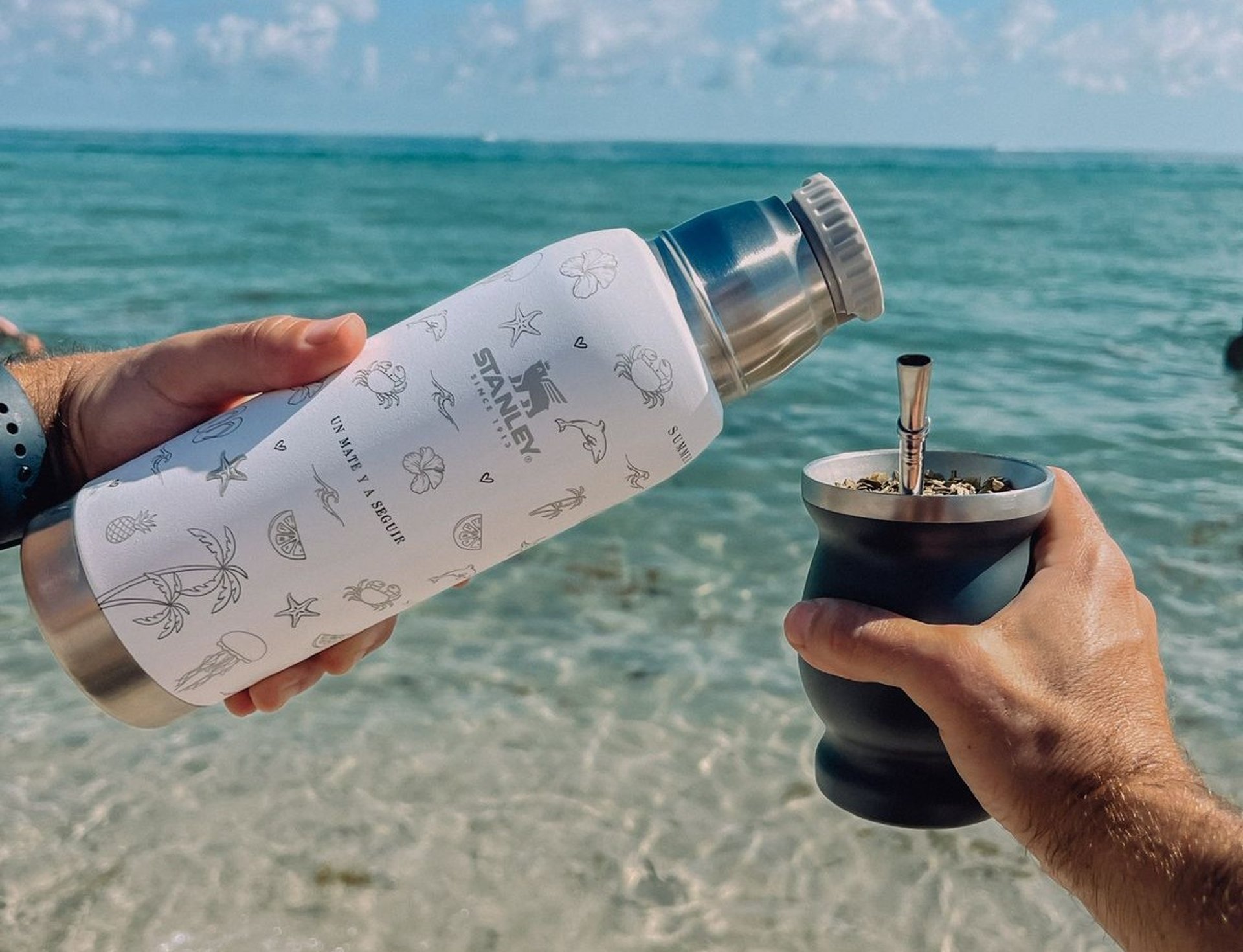 an abstract photo of a curved building with a blue sky in the background