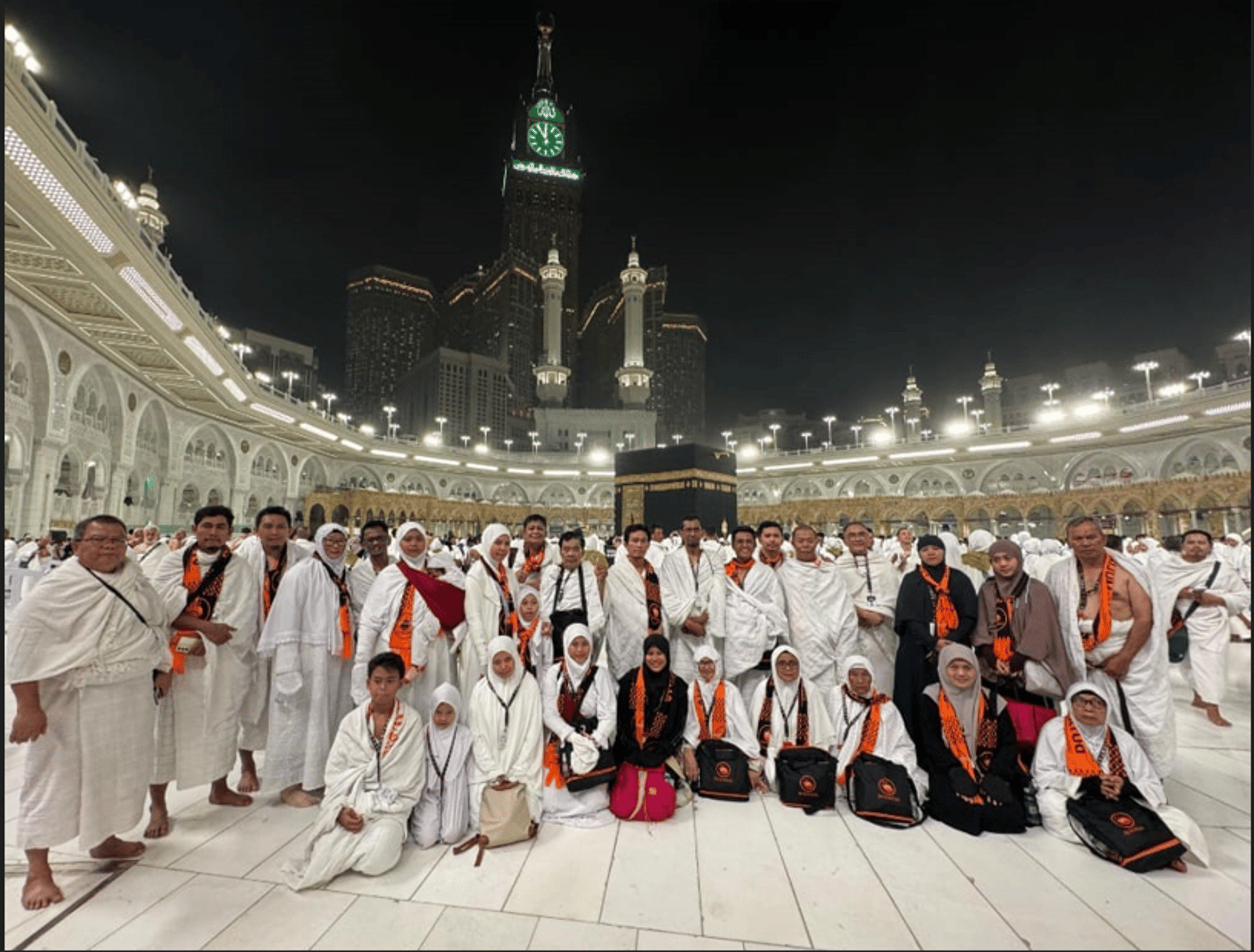 black and brown leather padded tub sofa